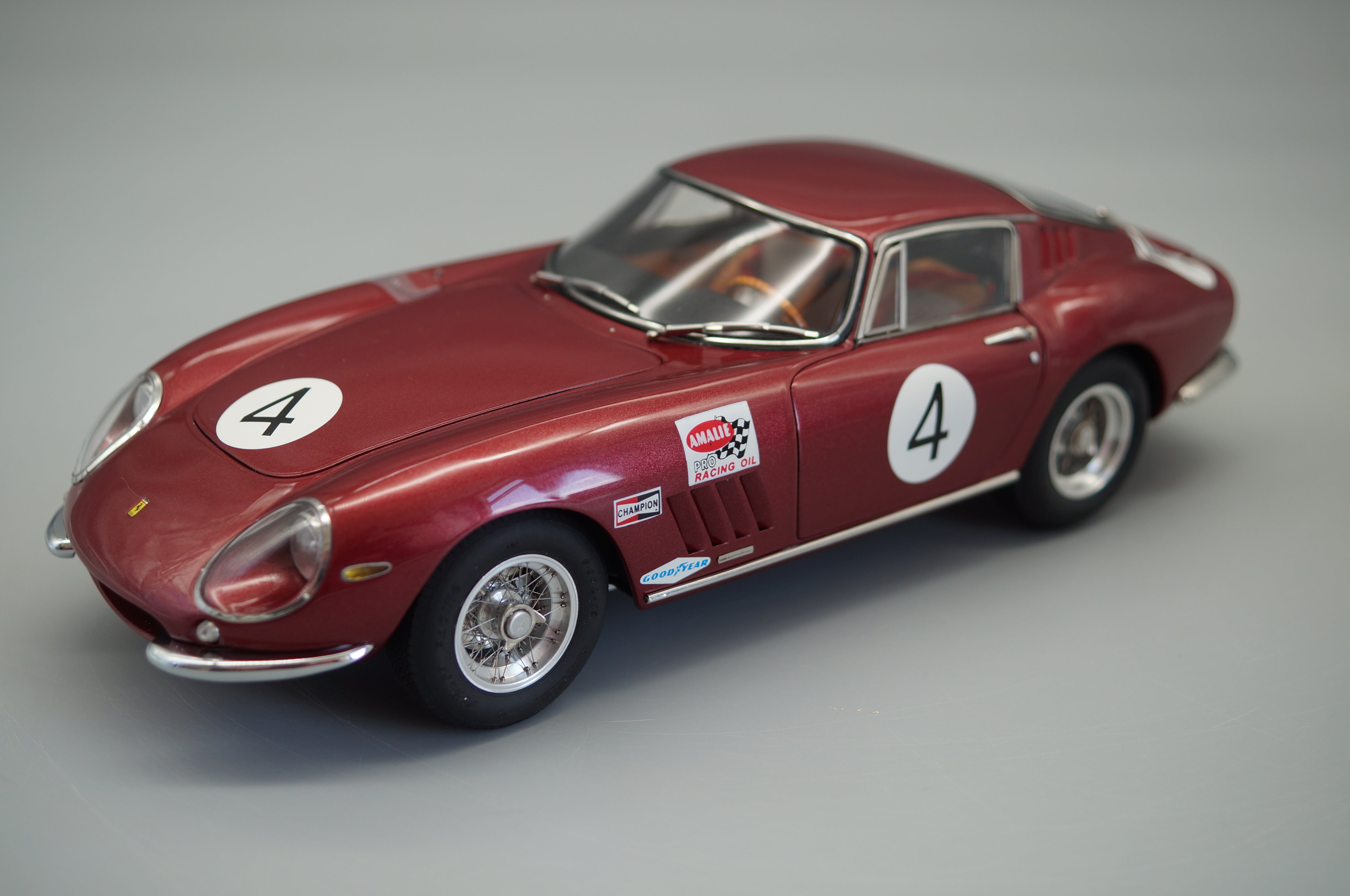 1/18 Ferrari 275 GTB/C #4 Pedro Rodriguez Chassis 09063 von 1966 rubinrot #0214/1000 CMC M-213 -pre-owned