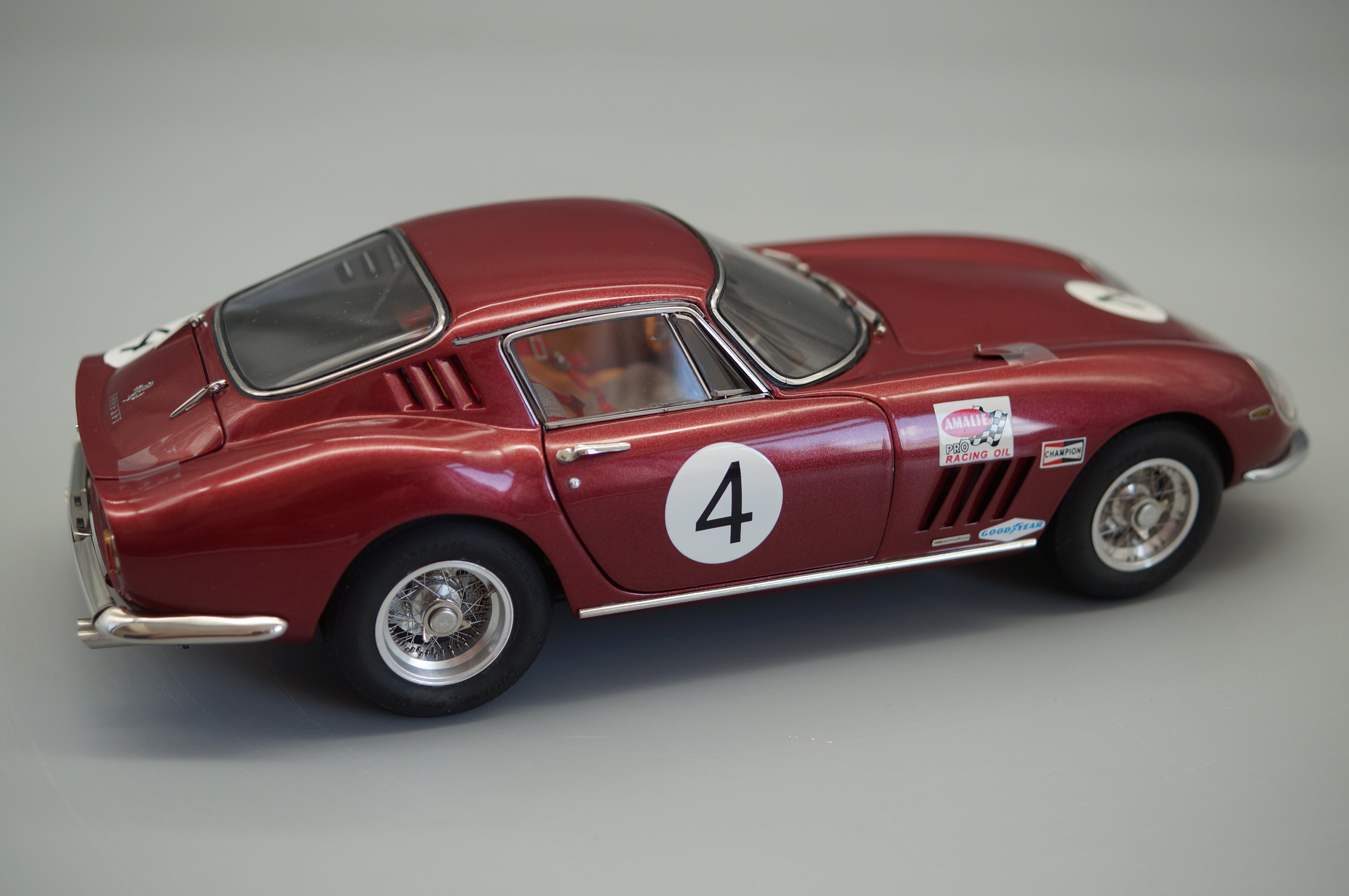 1/18 Ferrari 275 GTB/C #4 Pedro Rodriguez Chassis 09063 from 1966 ruby red #0214/1000 CMC M-213 -pre-owned
