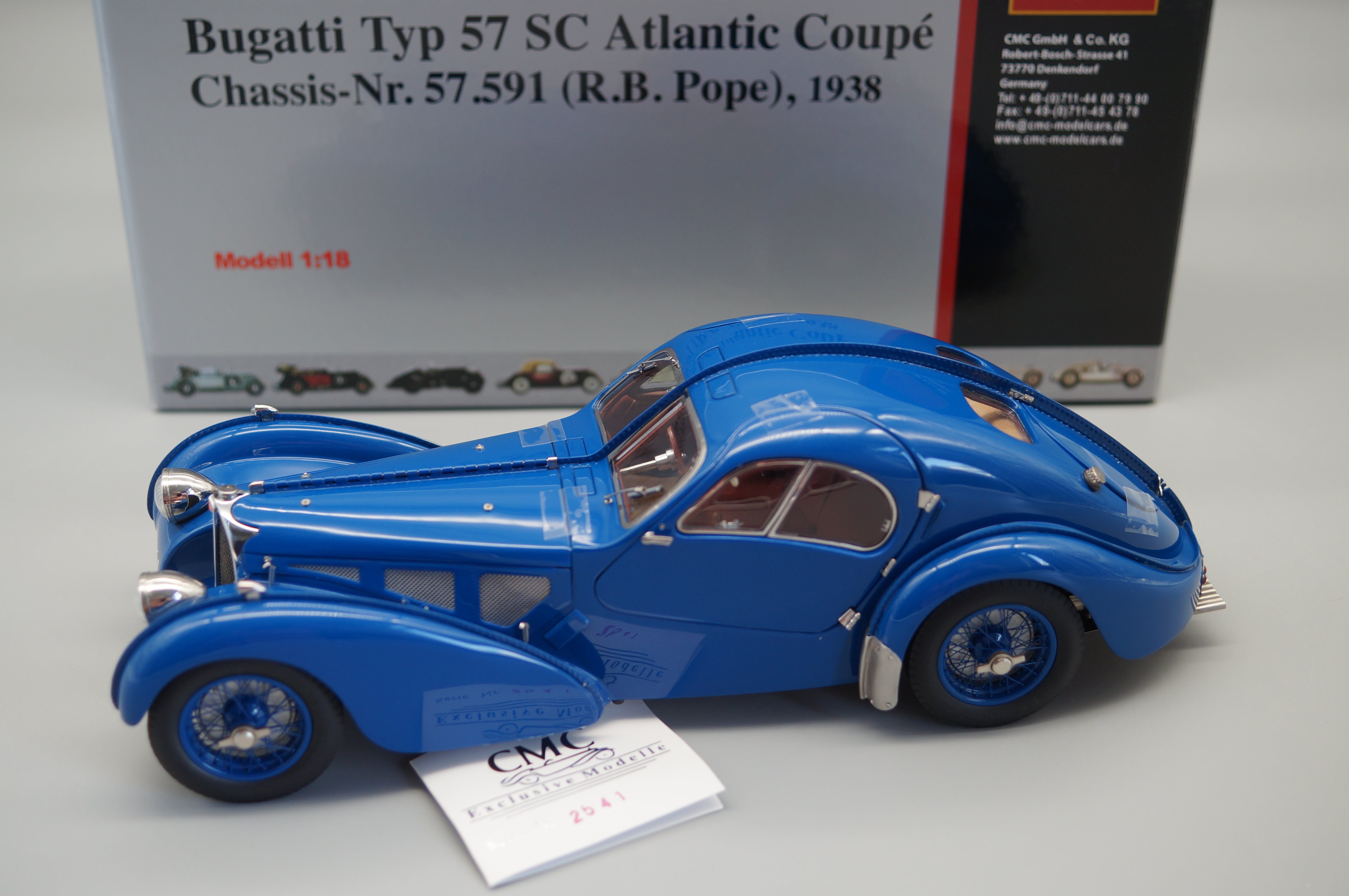 1/18 Bugatti Typ 57 SC Atlantic blau R.B. Pope #2541 CMC M-083 -pre-owned-