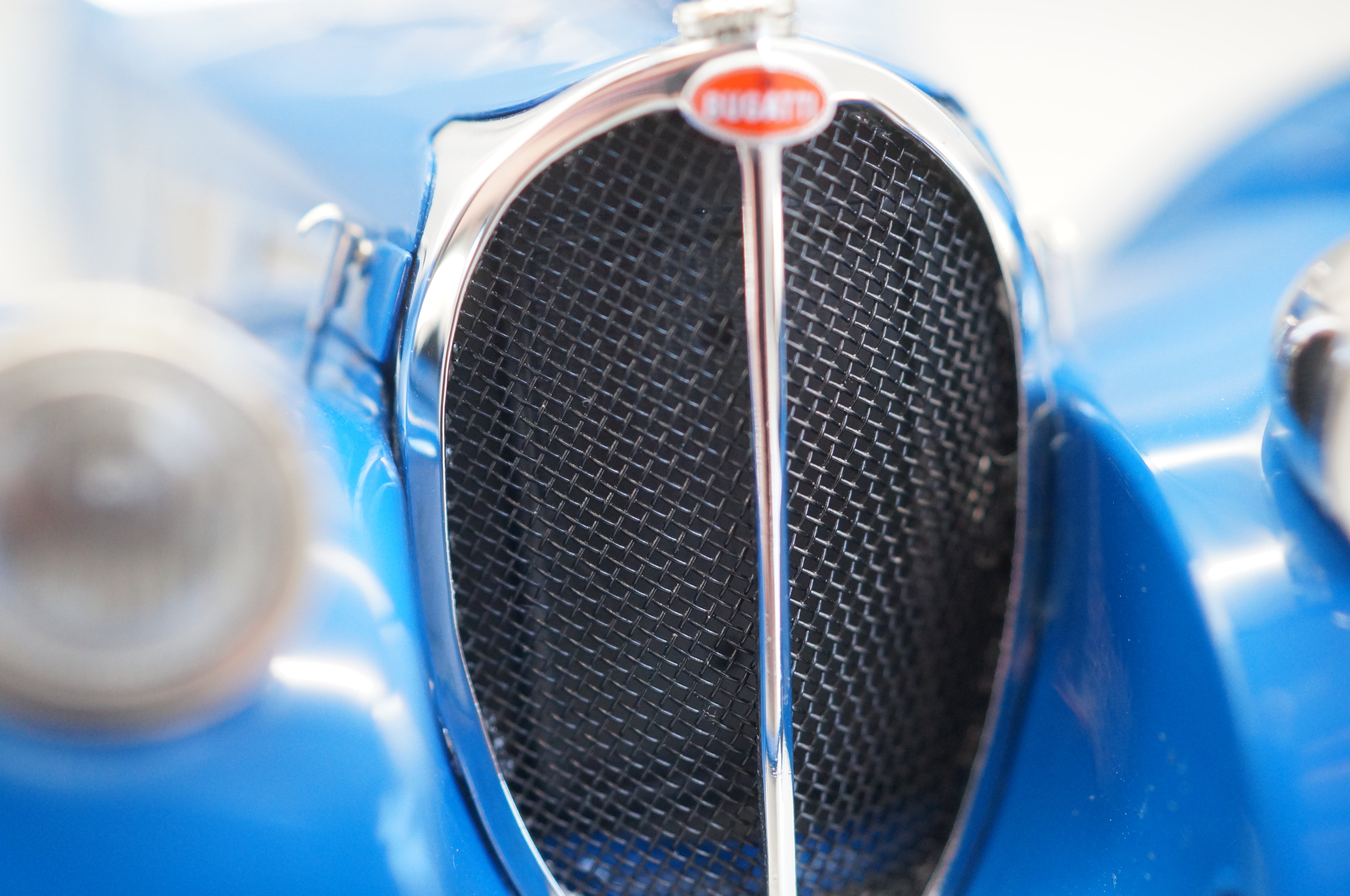 1/18 Bugatti Type 57 SC Atlantic blue R.B. Pope #2541 CMC M-083 -pre-owned-