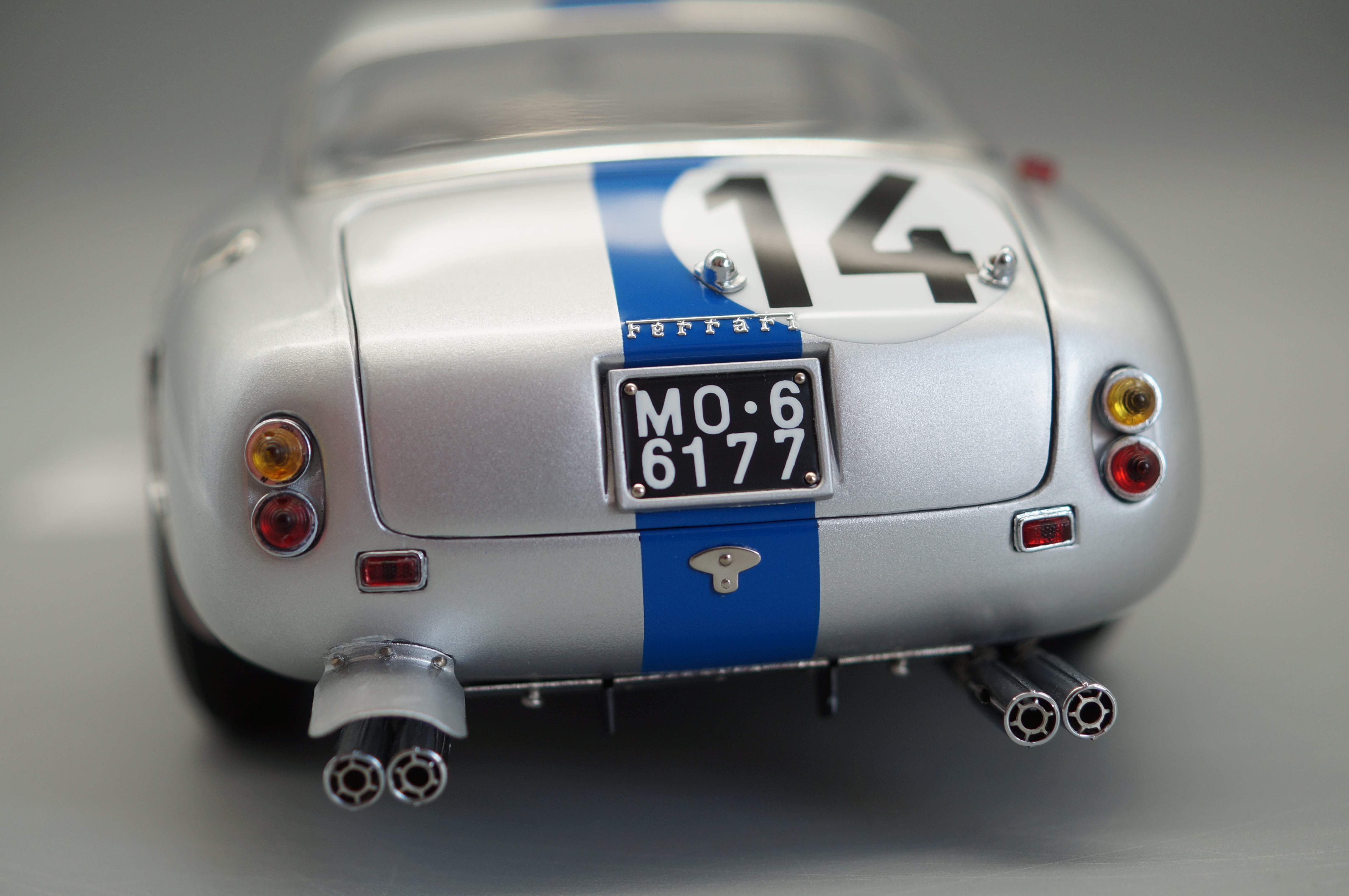 Ferrari 250 GT SWB Competizione #14 24H Le Mans 1961 #2521/7000 CMC M-079 -pre-owned
