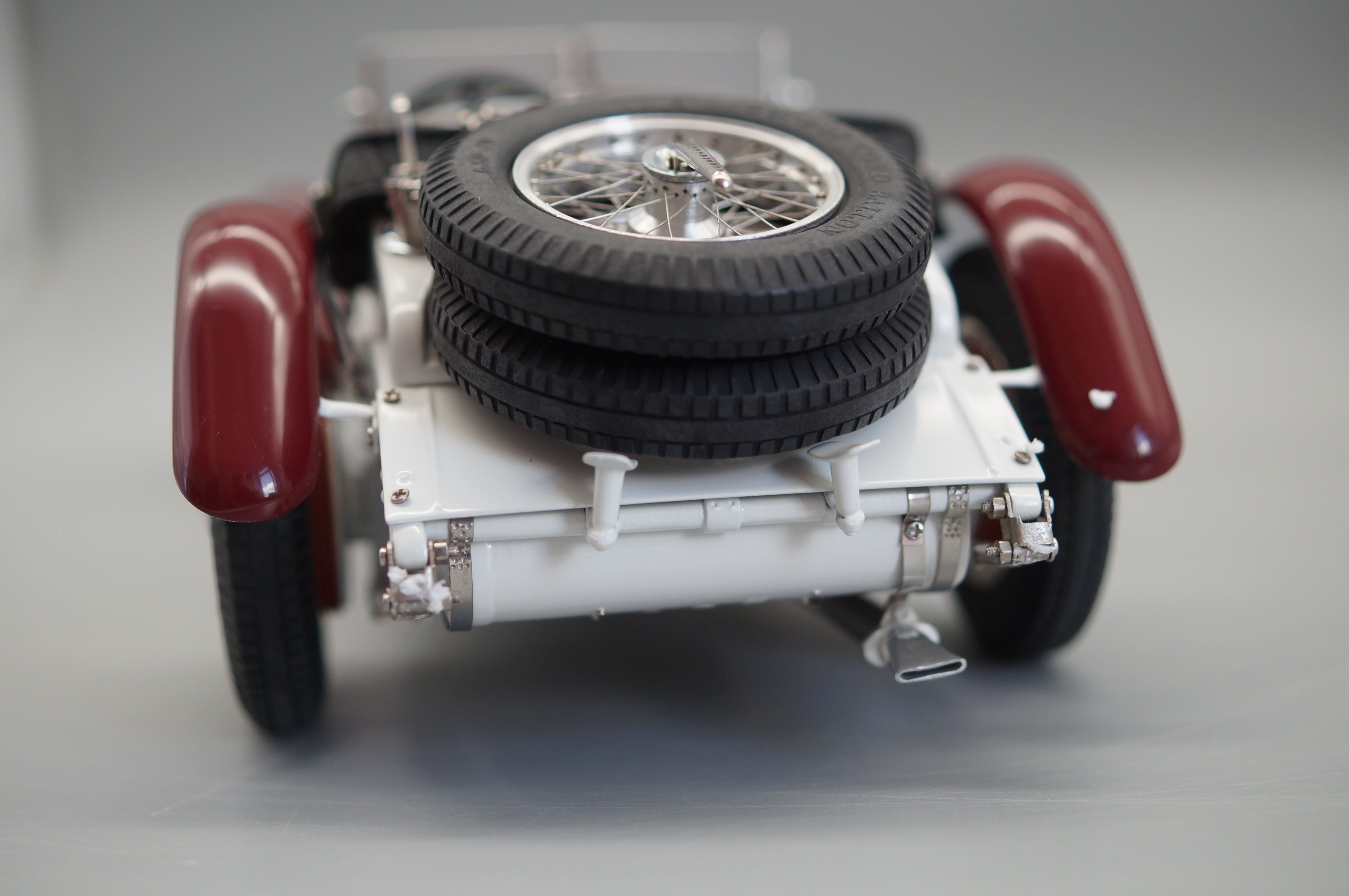 1/18 Mercedes-Benz SSKL #87 R. Caracciola Mille Miglia 1931 'The White Elephant' #5450 CMC M-055 -pre-owned-