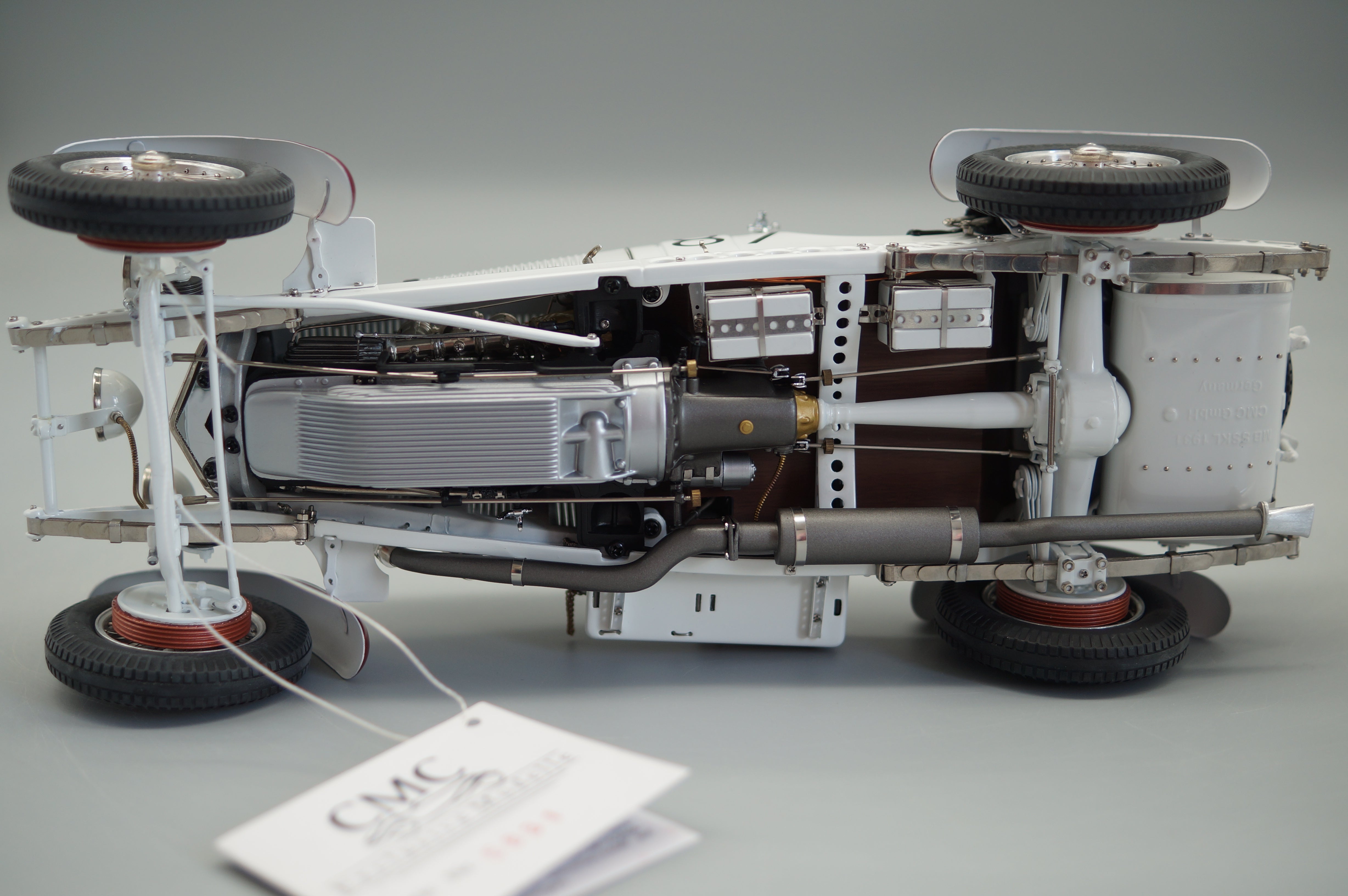 1/18 Mercedes-Benz SSKL #87 R. Caracciola Mille Miglia 1931 'The White Elephant' #5450 CMC M-055 -pre-owned-