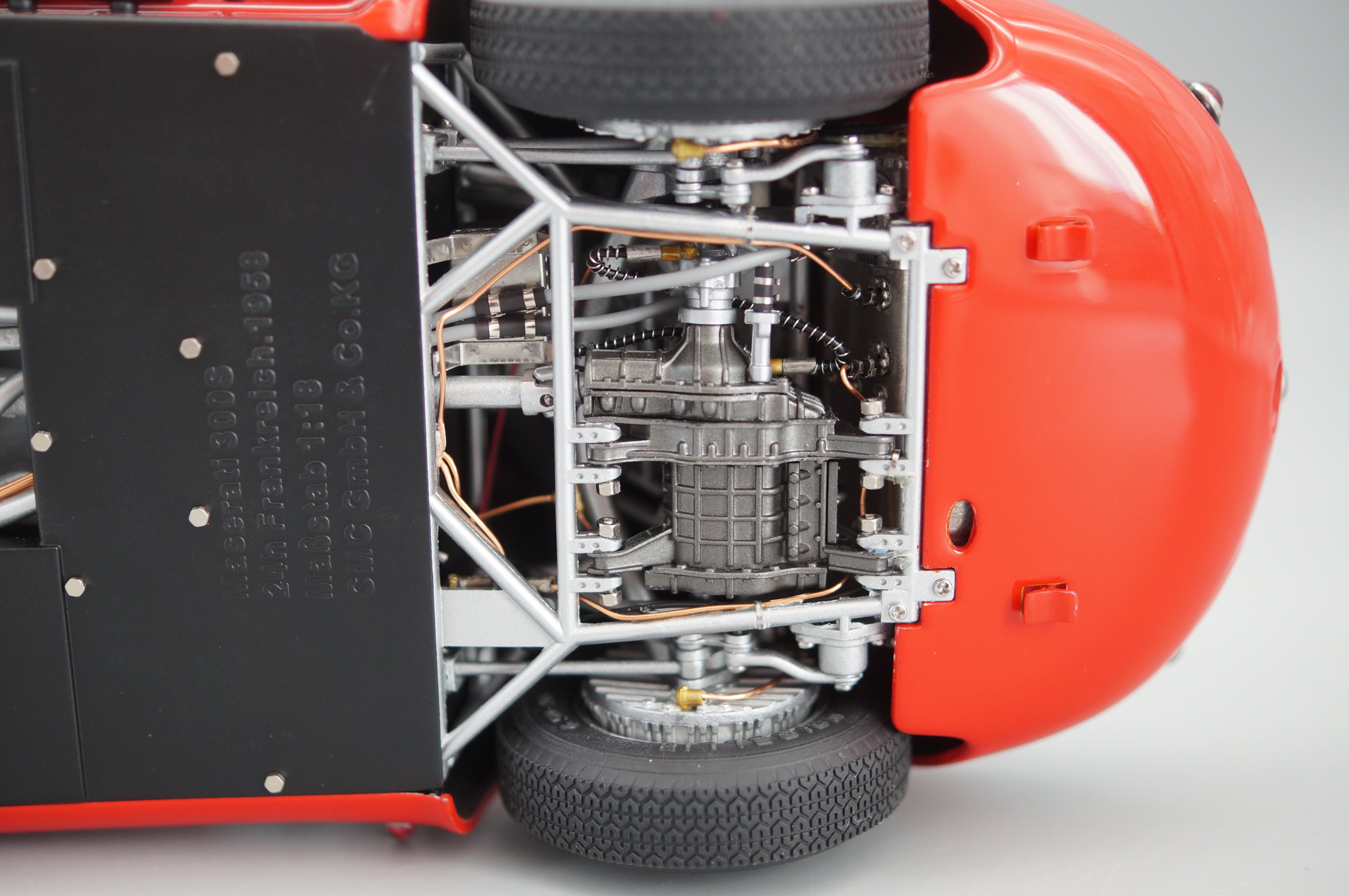 1/18 Maserati 300S #1 24H Le Mans 1958 0683/3000 CMC M-108 -pre-owned