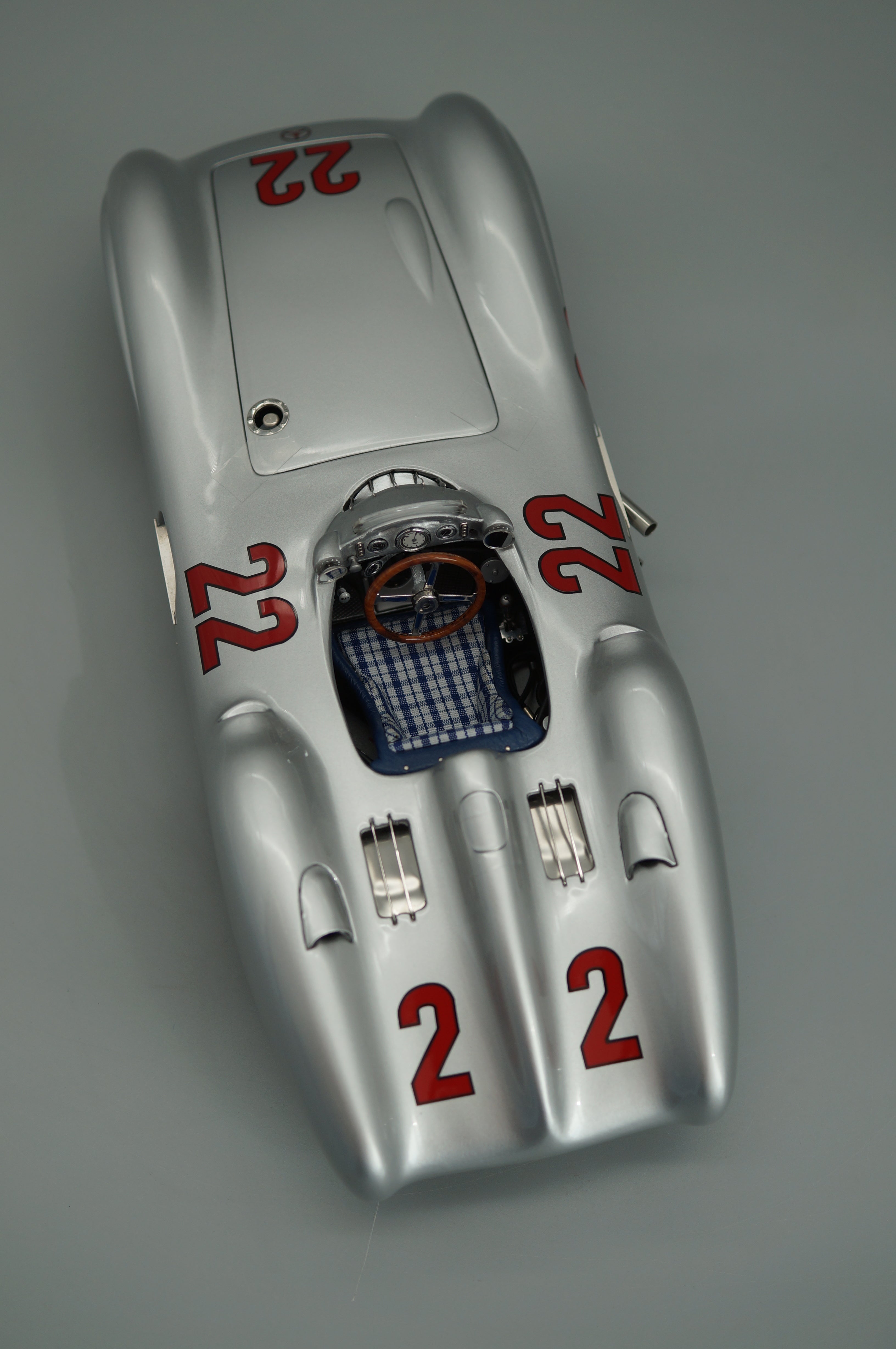 Mercedes-Benz W196R #22 H.Herrmann CMC M-128C LE 1,000 pieces -pre-owned-
