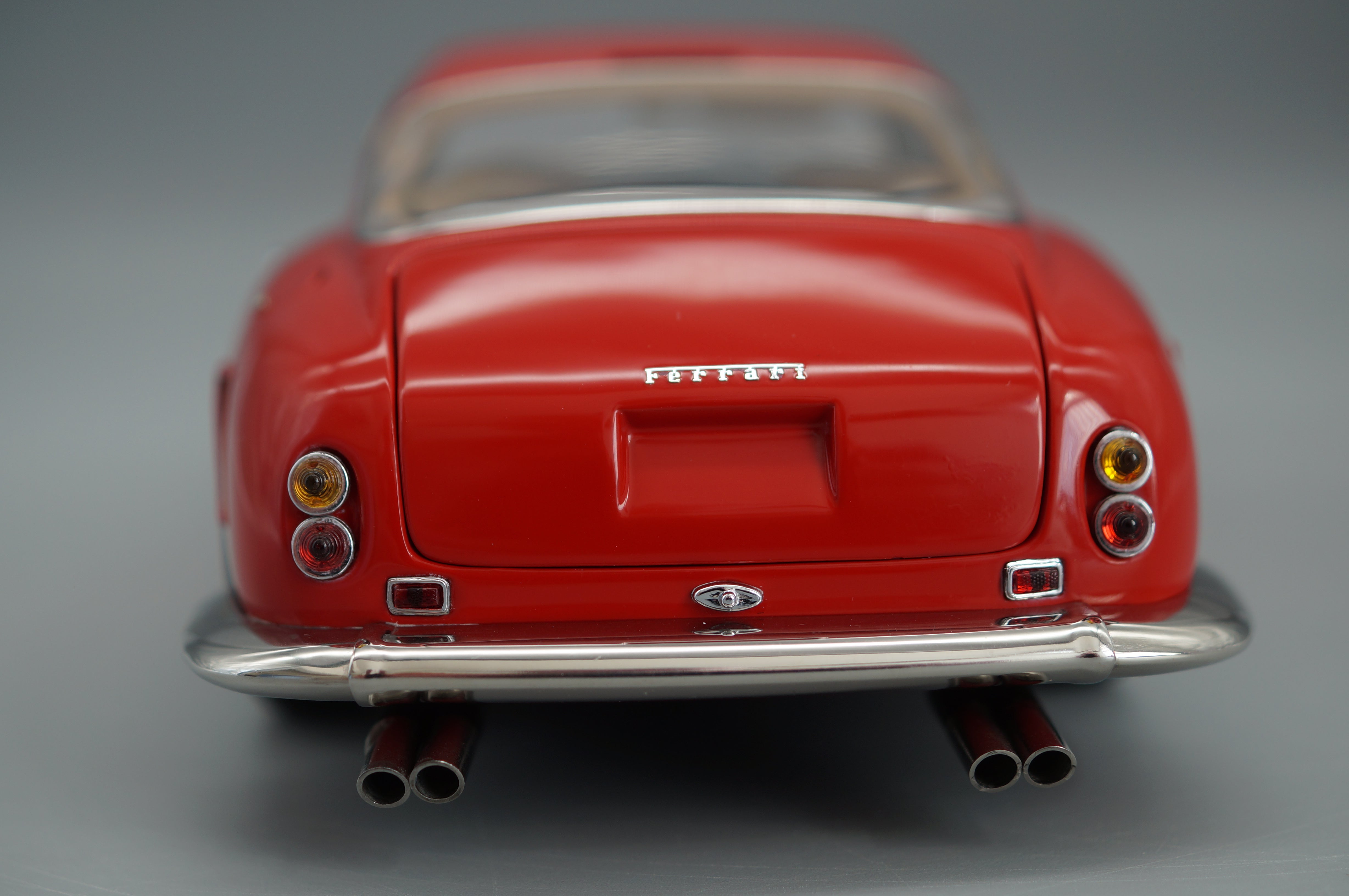 1/18 Ferrari 250 GT Berlinetta SWB RED #9655 CMC M-046 - pre-owned