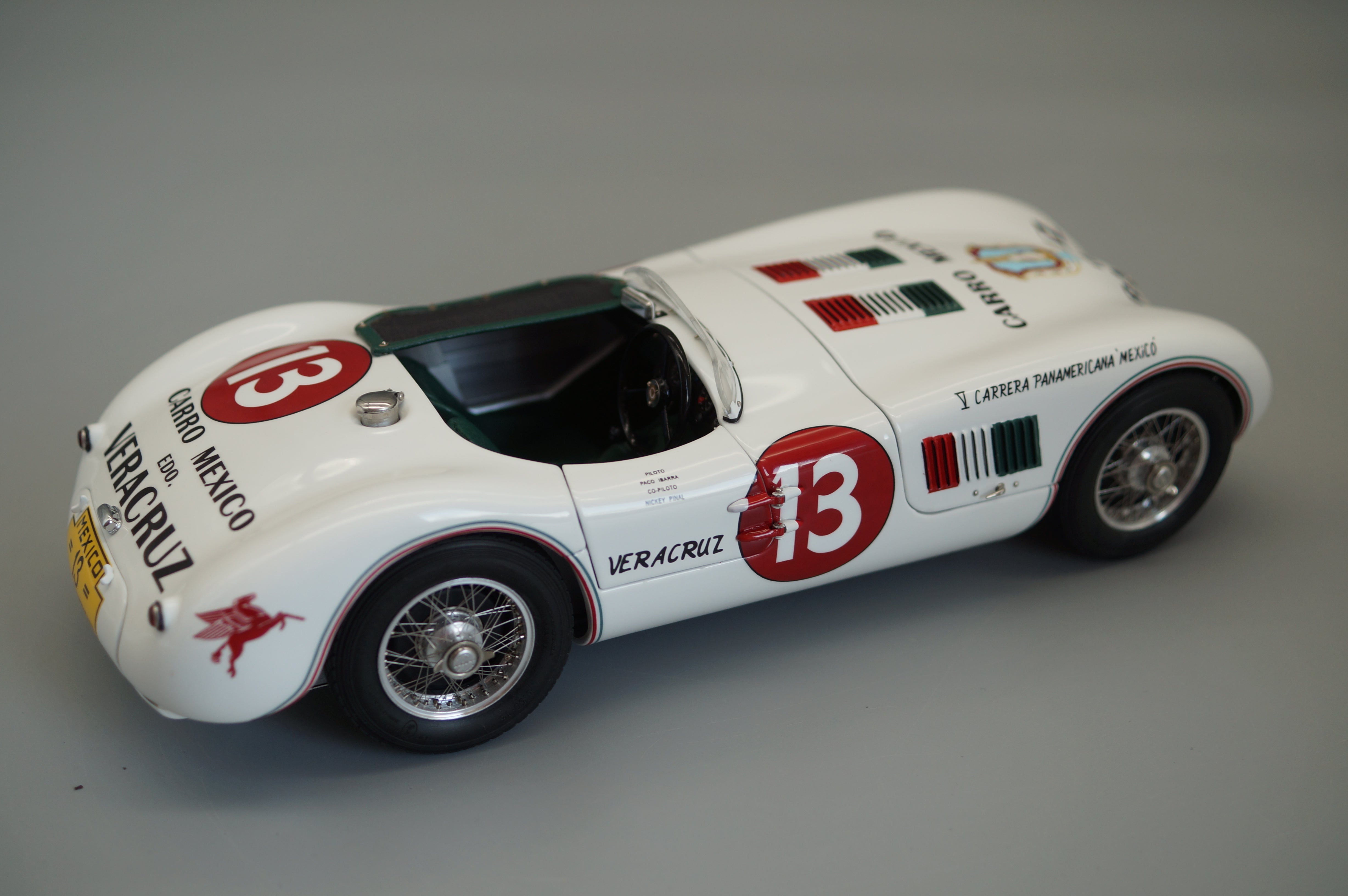 Jaguar C-Type #13 Panamericana 1953/54 Ibarra/Pinal #304/500 CMC M-196 - aus Vorbesitz