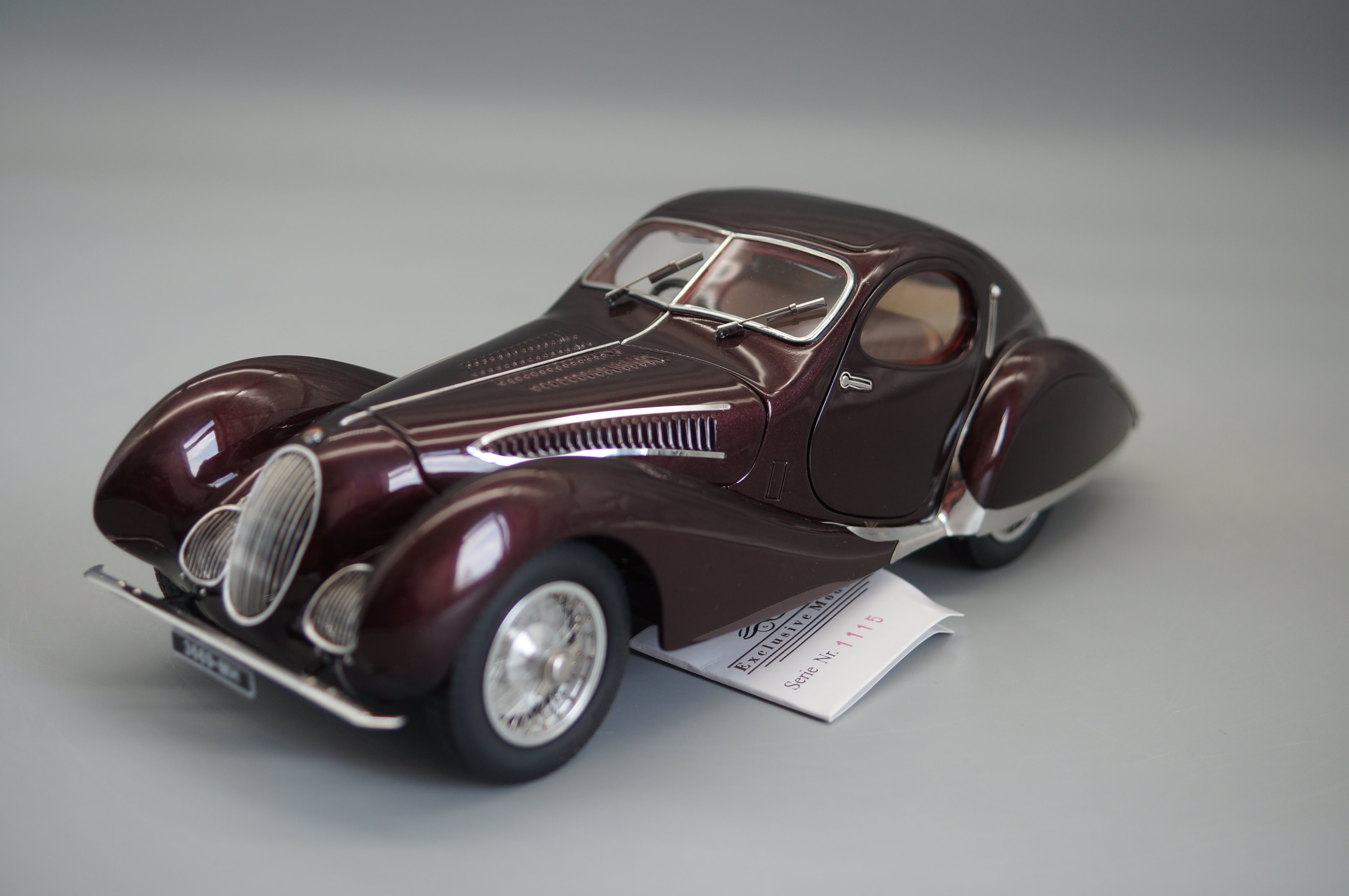 1/18 Talbot-Lago Coupé T150 C-SS Figoni & Falaschi "Teardrop" "Memory Edition" Aubergine #1115 CMC M-179 pre-owned