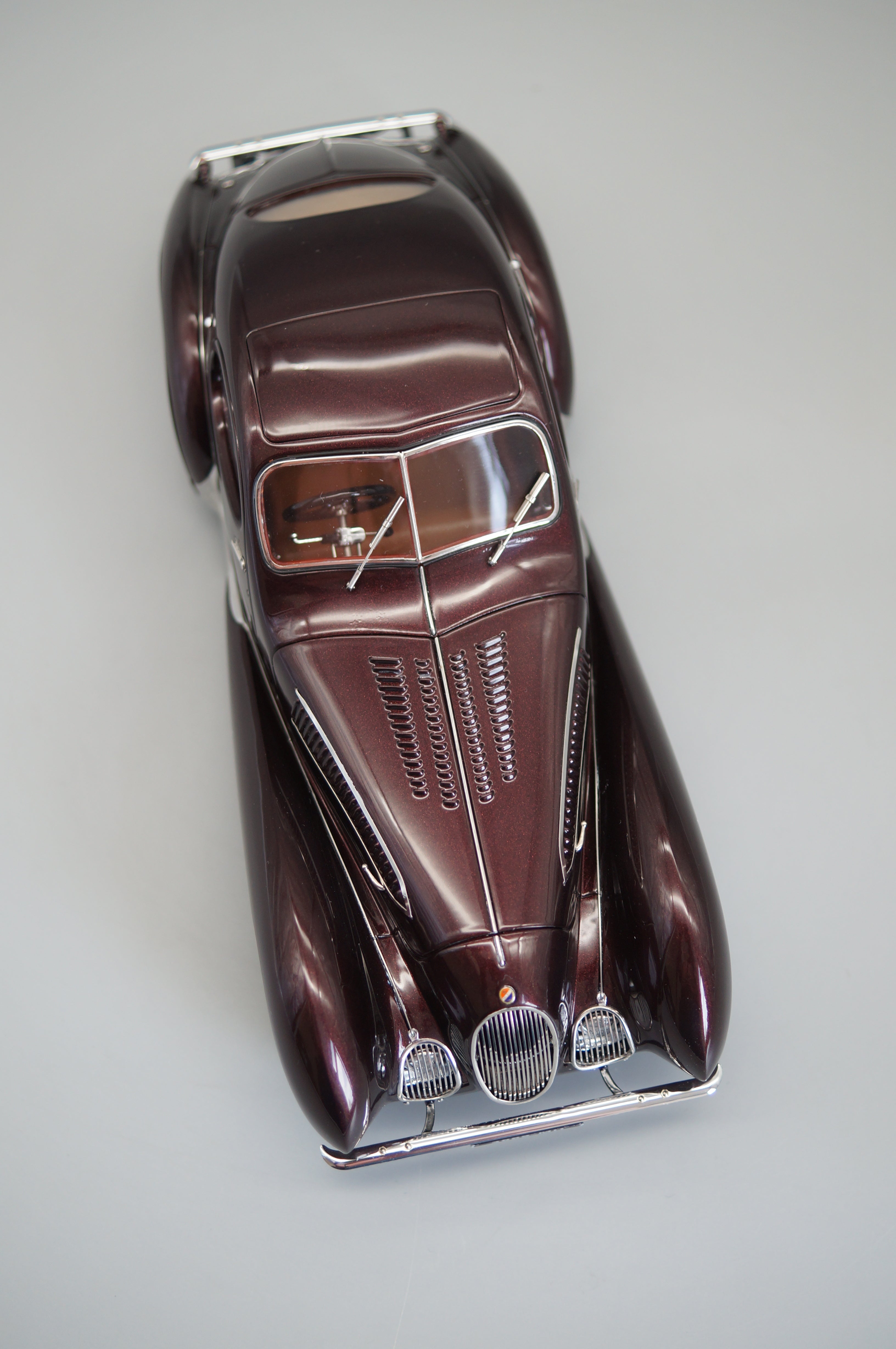 Talbot-Lago Coupé T150 C-SS Figoni & Falaschi "Teardrop" "Memory Edition" Aubergine CMC M-179