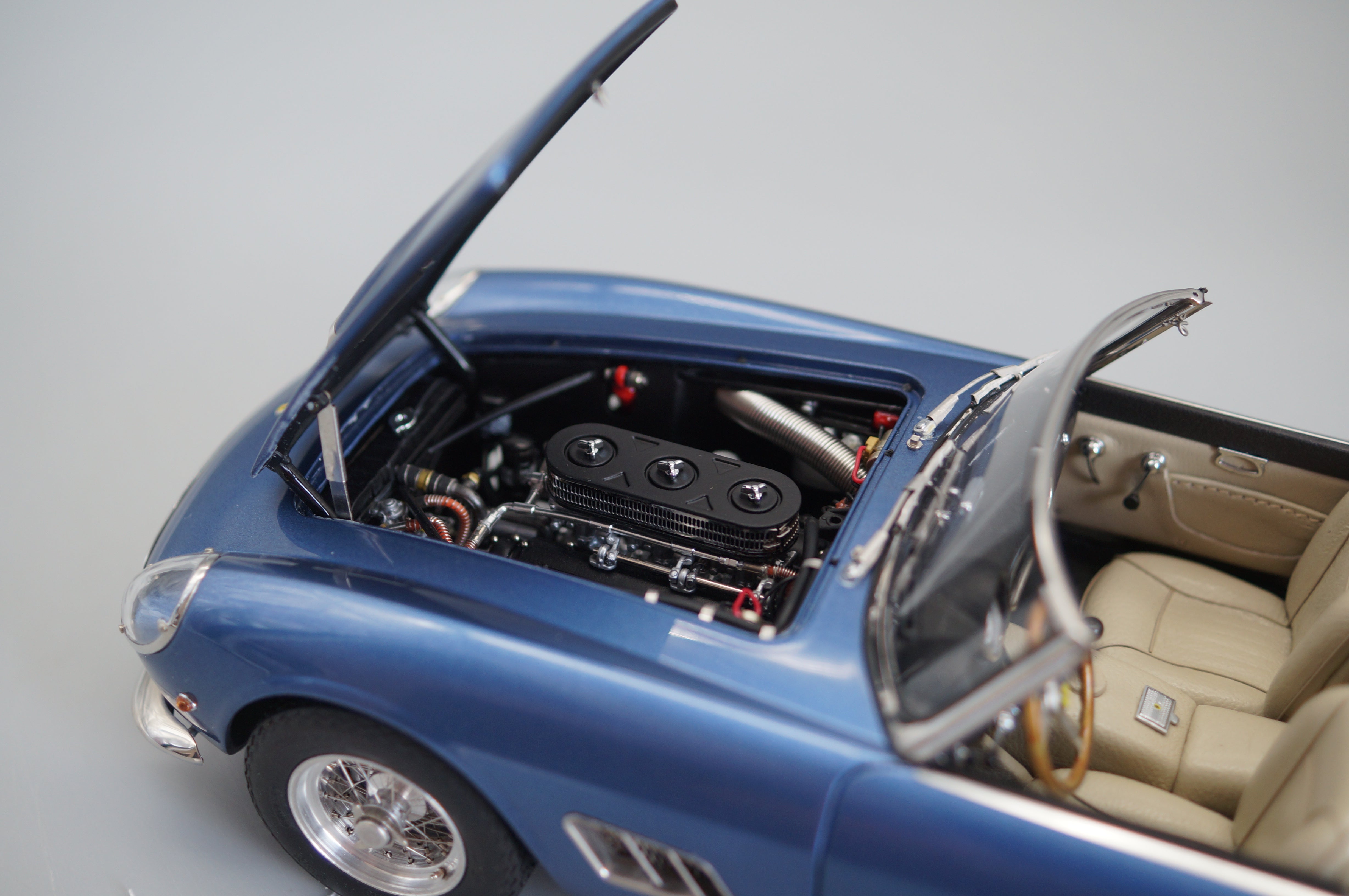 Ferrari 250 Testa Rossa #DM 124, 1958 (black), Limited Edition 5,000 pieces CMC M-081
