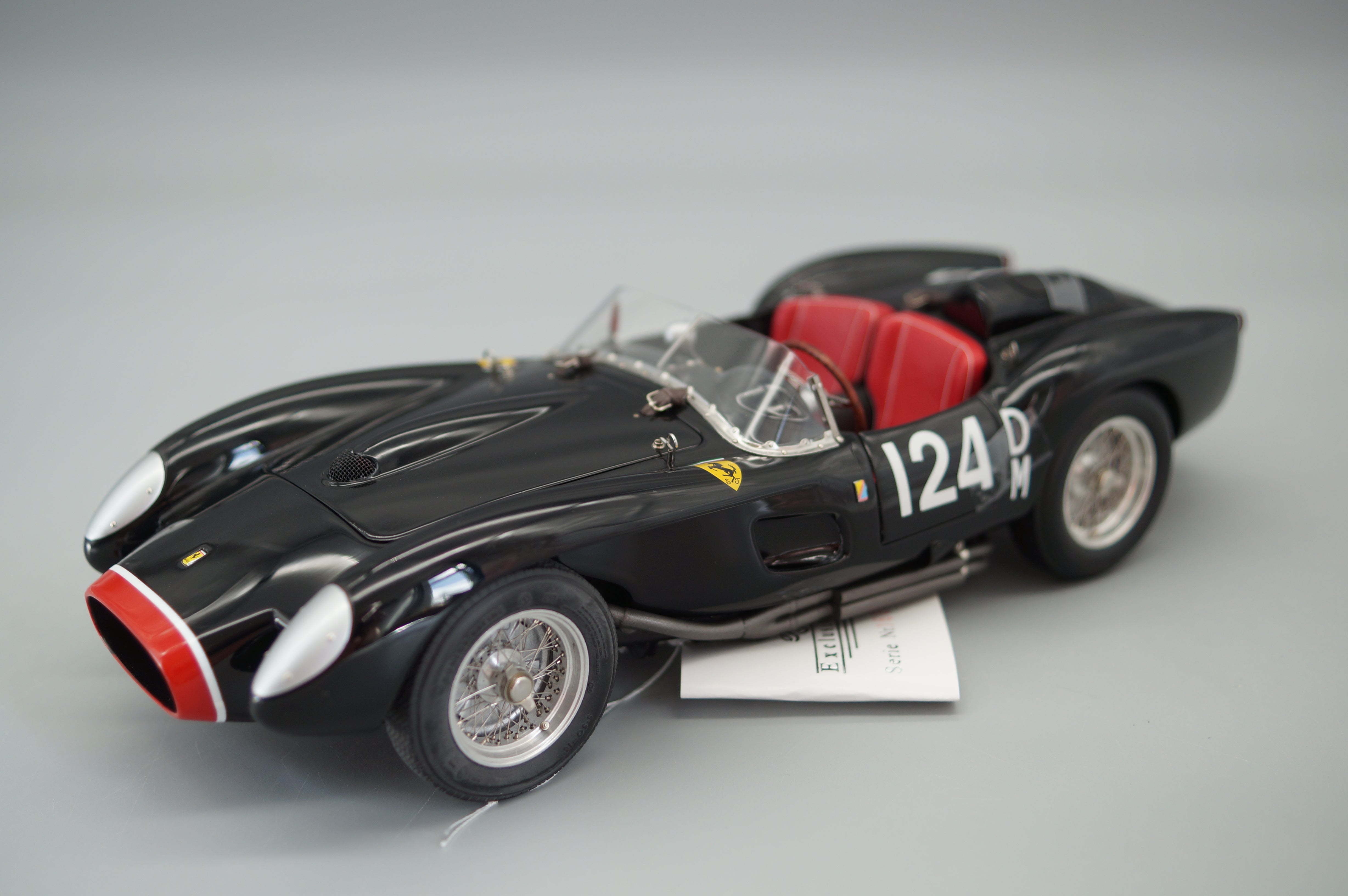 1/18 Ferrari 250 Testa Rossa #DM124 1958 (black) Limited Edition #0602/5000 pieces CMC M-081 -pre-owned-