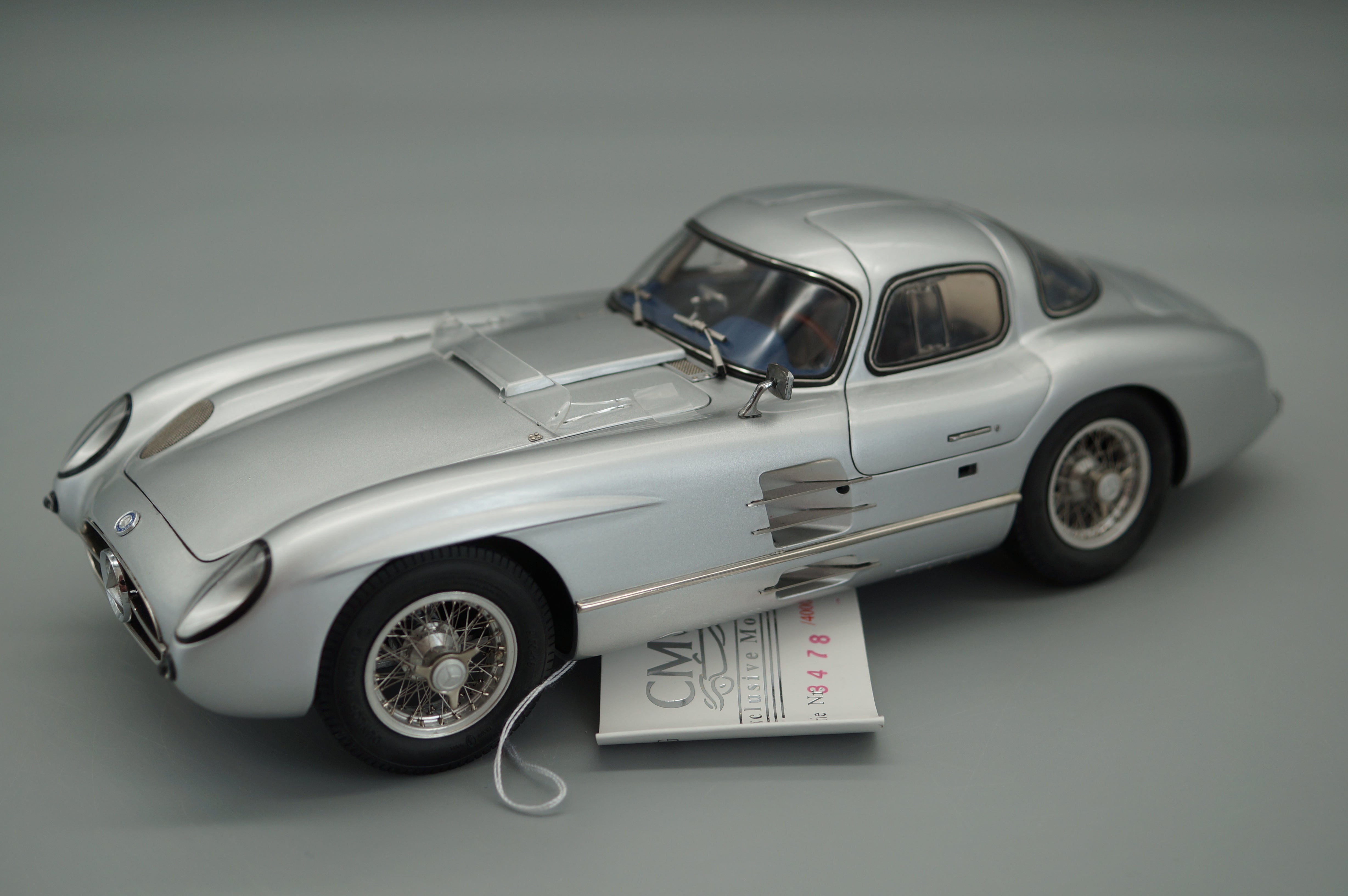 1/18 Mercedes-Benz 300 SLR Uhlenhaut Coupe 125 Jahre Mercedes #3478/4000 CMC M-088 -pre-owne