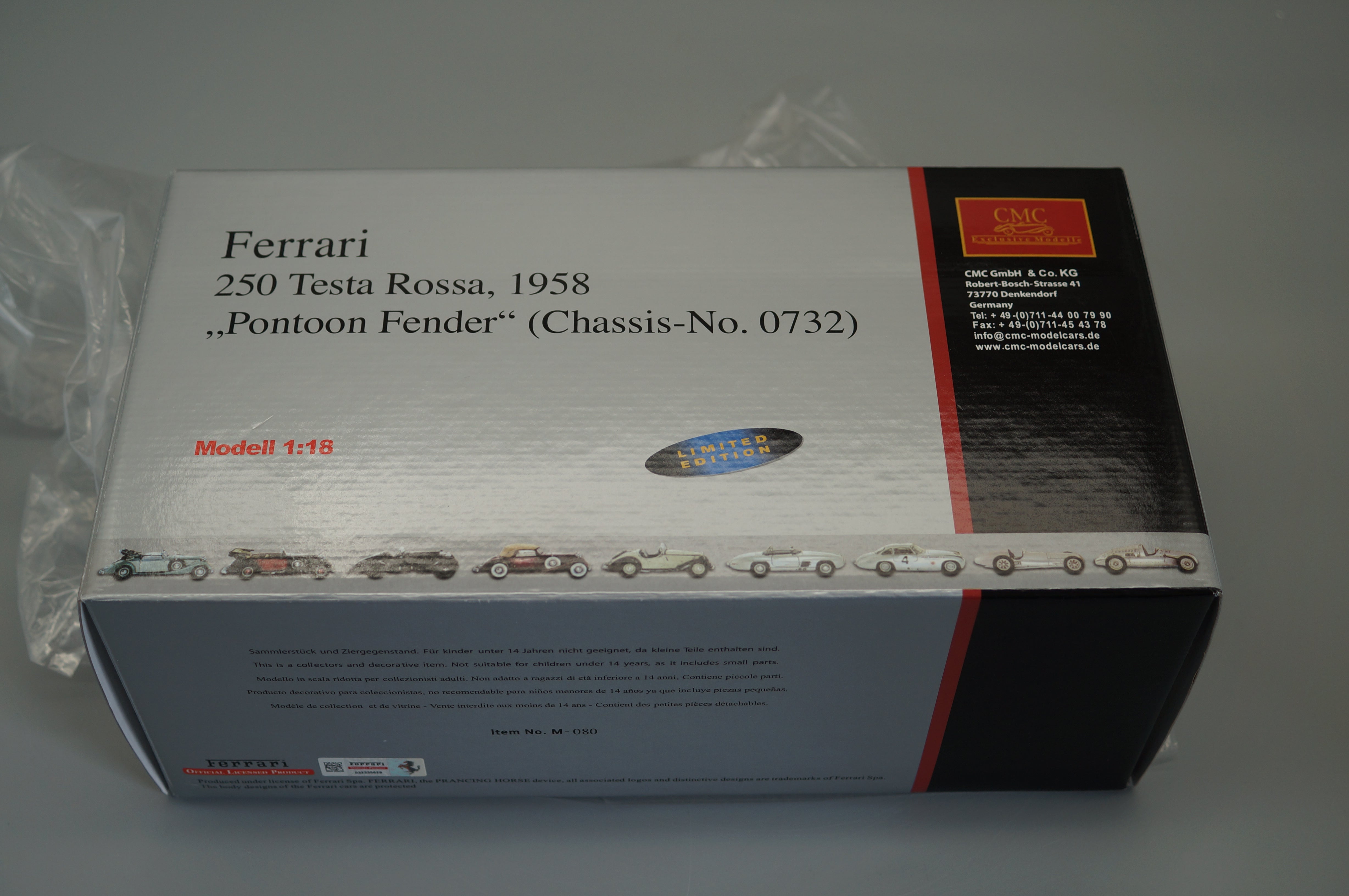 1/18 Ferrari 250 Testa Rossa #22 Pontoon Fender #2416/3000 CMC M-080 -pre-owned