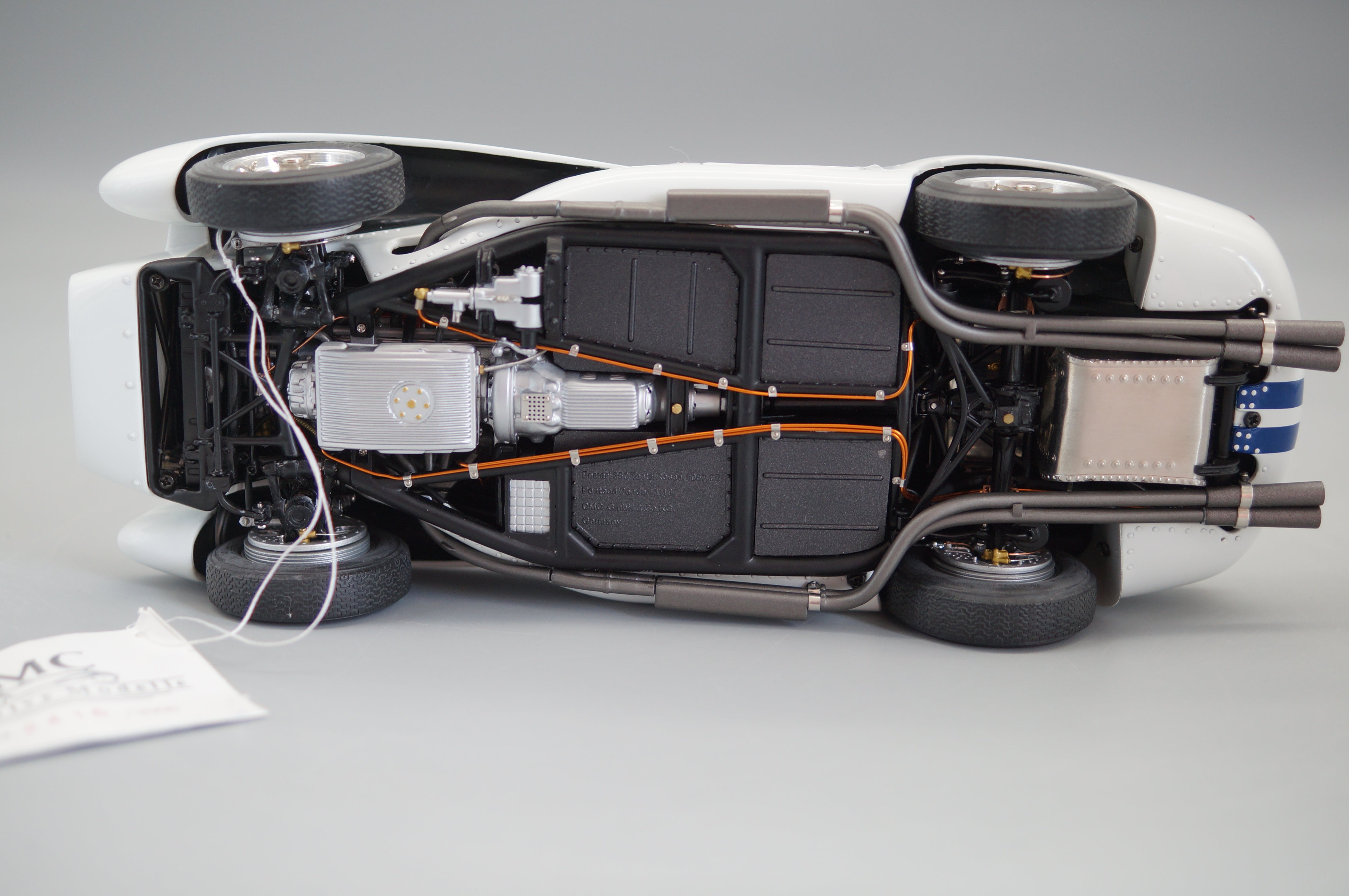1/18 Ferrari 250 Testa Rossa #22 Pontoon Fender #2416/3000 CMC M-080 -pre-owned