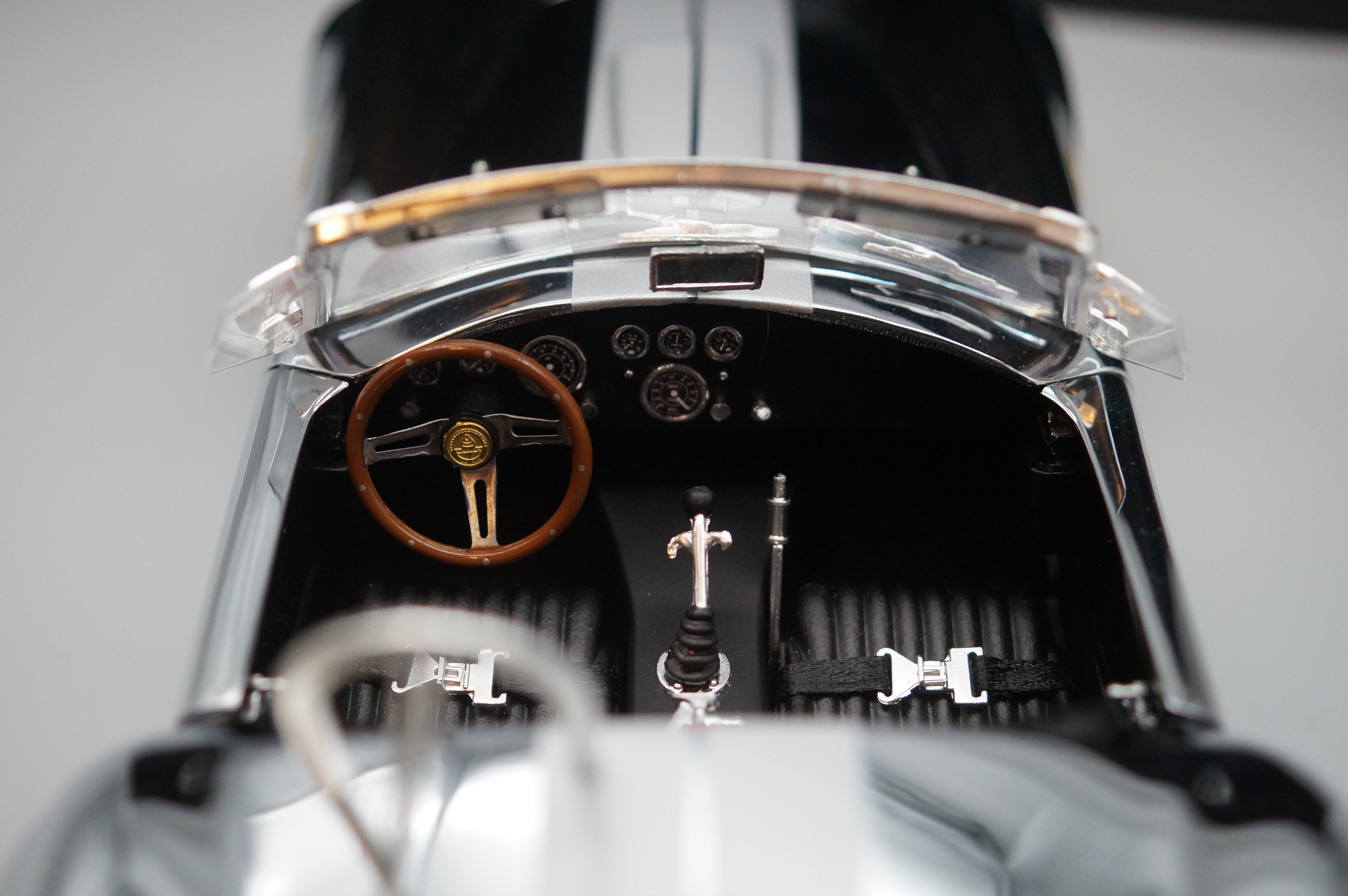 1/18 Kyosho SHELBY Cobra 427 S/C CHROME Edition No. 08047CP