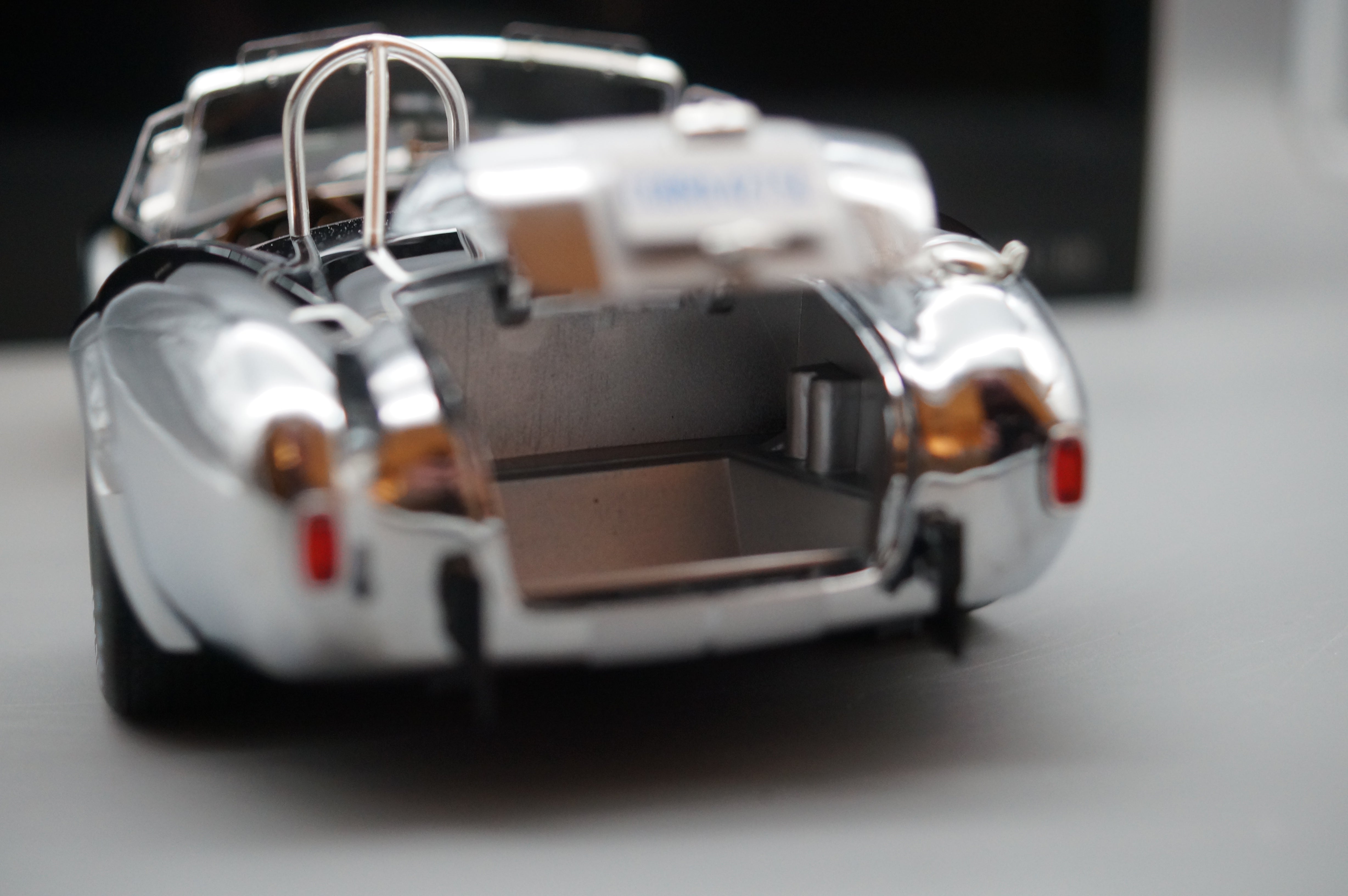 1/18 Kyosho SHELBY Cobra 427 S/C CHROME Edition No. 08047CP