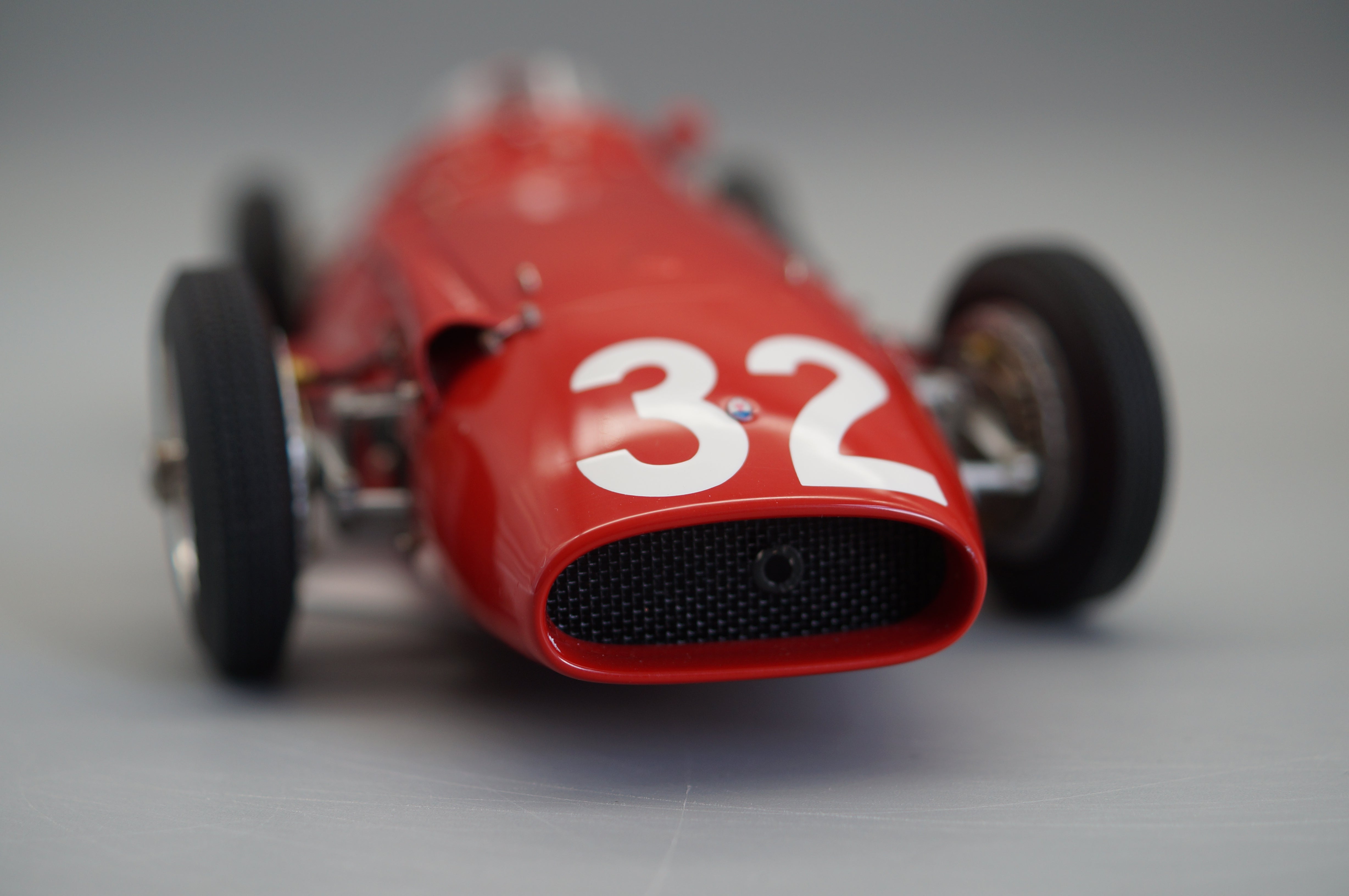 1/18 Maserati 250F #32 GP Monaco "Fangio" #0852/2000 CMC M-101 -pre-owned