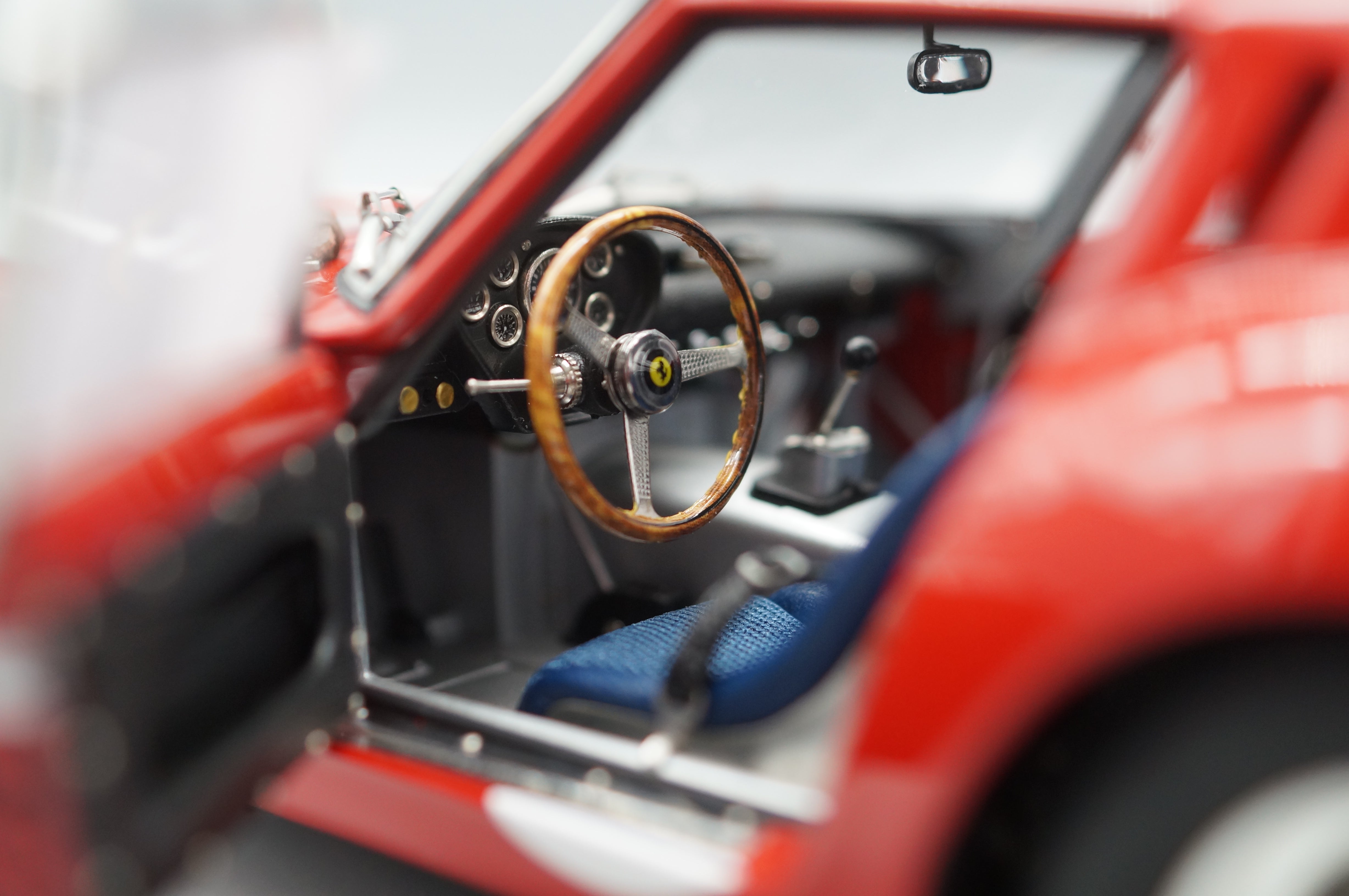 1/18 CMC Ferrari 250 GTO #19 Le Mans 1962 signed by Jean Guichet #039/400 CMC M-174 -pre-owned