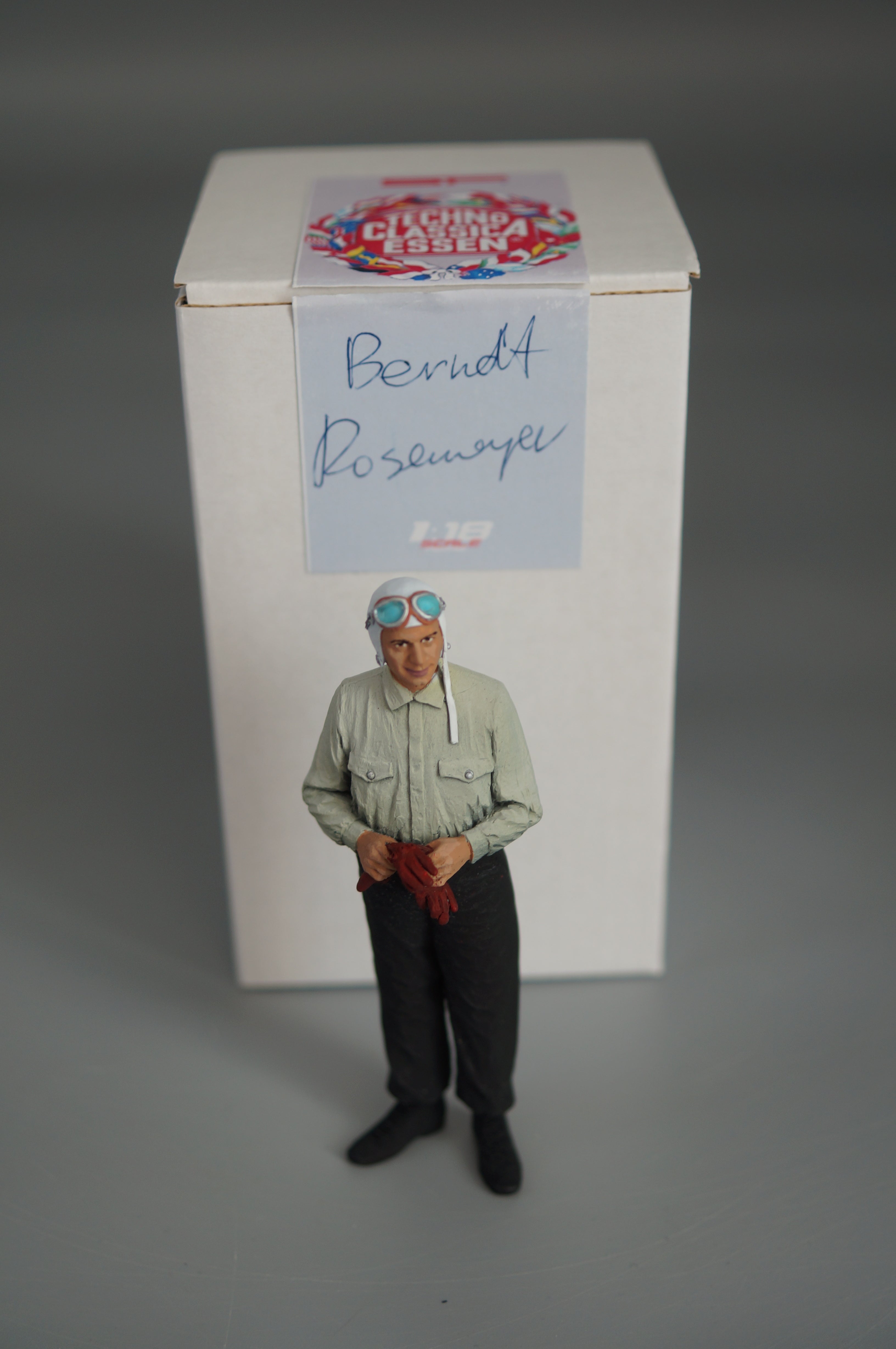 1/18 Rennfahrerfigur BERND ROSEMEYER von SF Scale Figures - Handarbeit - TS987