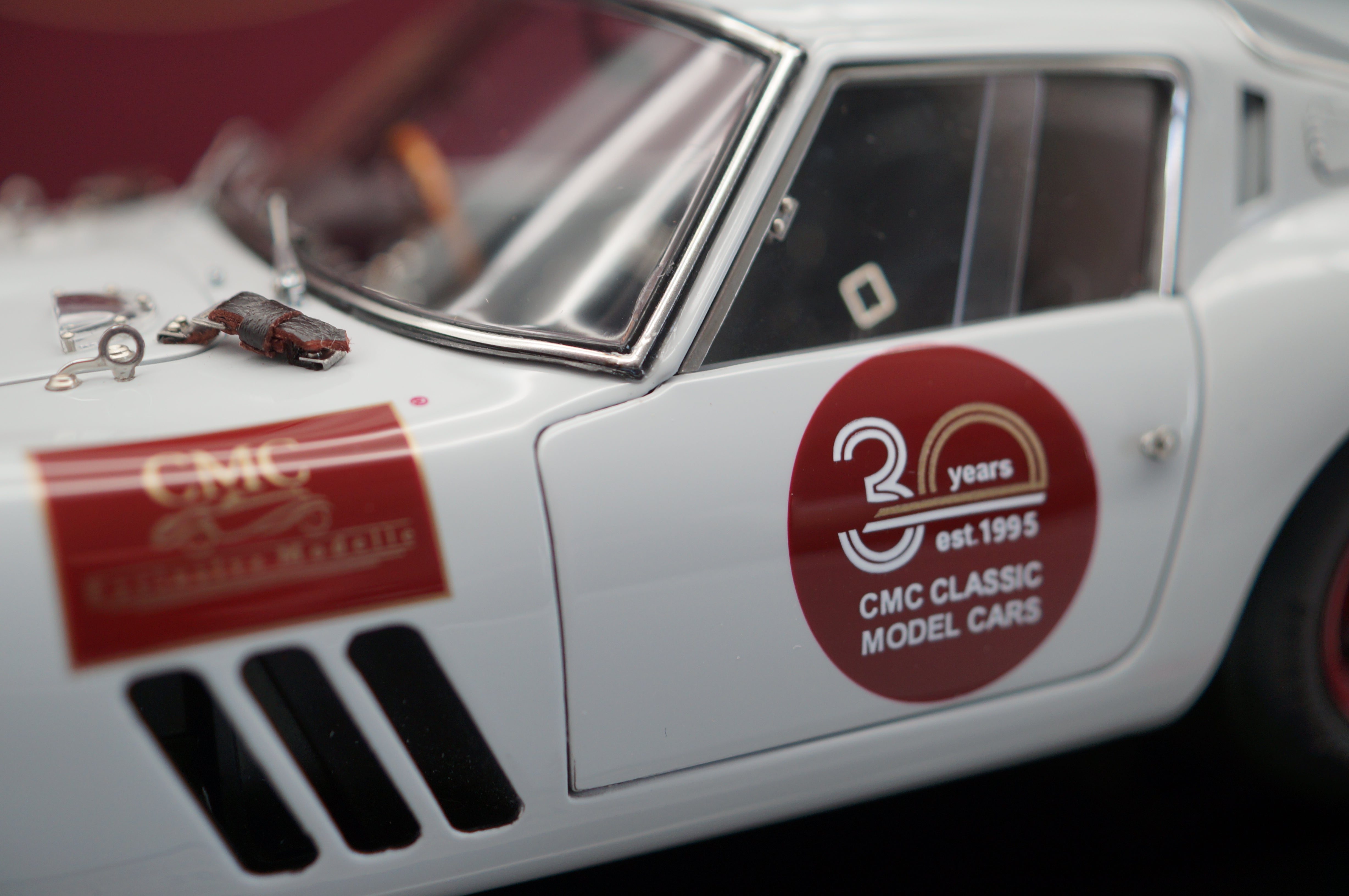 1:18 CMC M-288 Ferrari 250 GTO Jubiläumsmodell 30 Jahre CMC