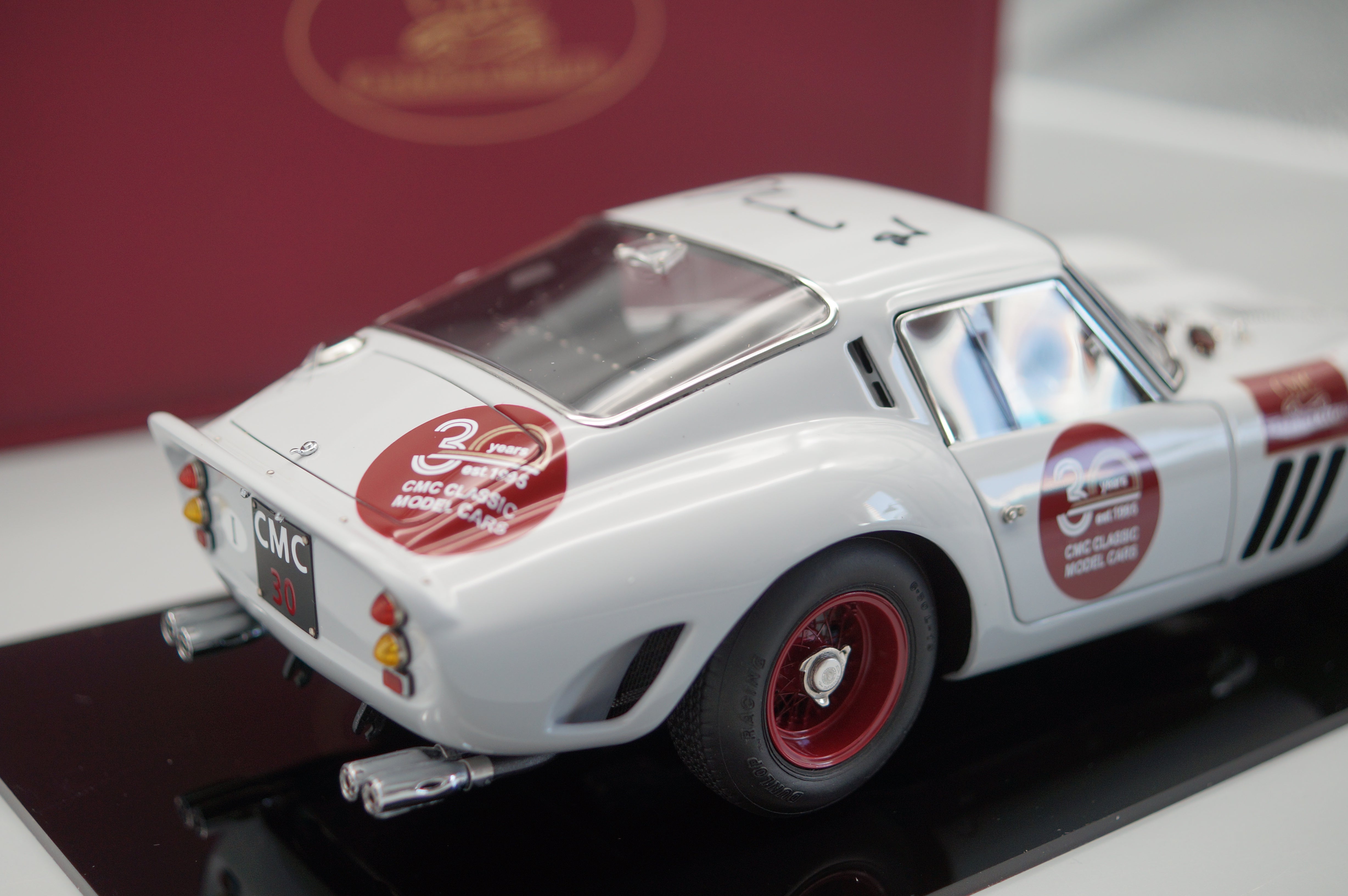 1:18 CMC M-288 Ferrari 250 GTO Jubiläumsmodell 30 Jahre CMC