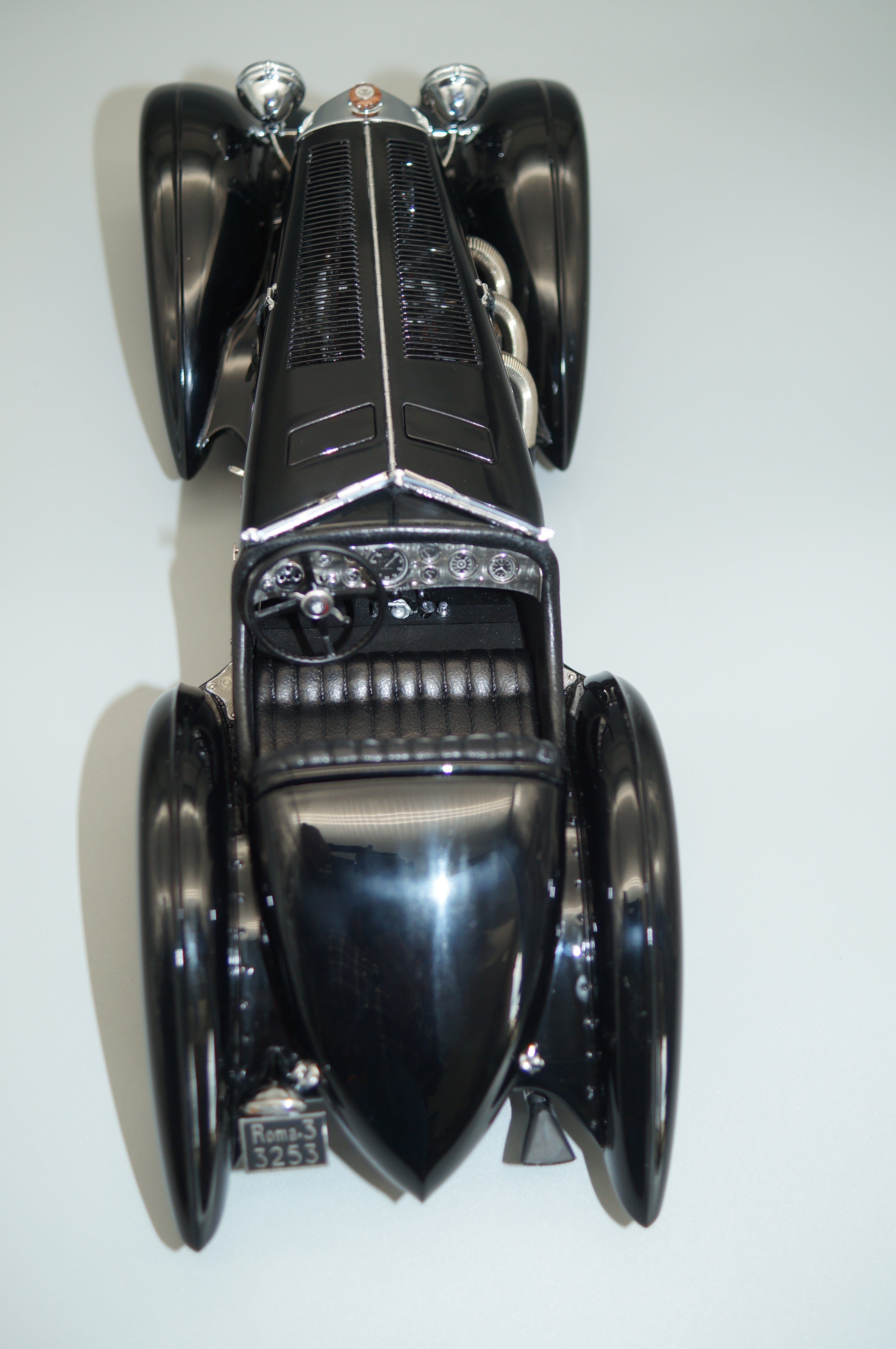 Mercedes-Benz SSK “Black Prince” 1934 CMC M-225 - PRE OWNED- TS450