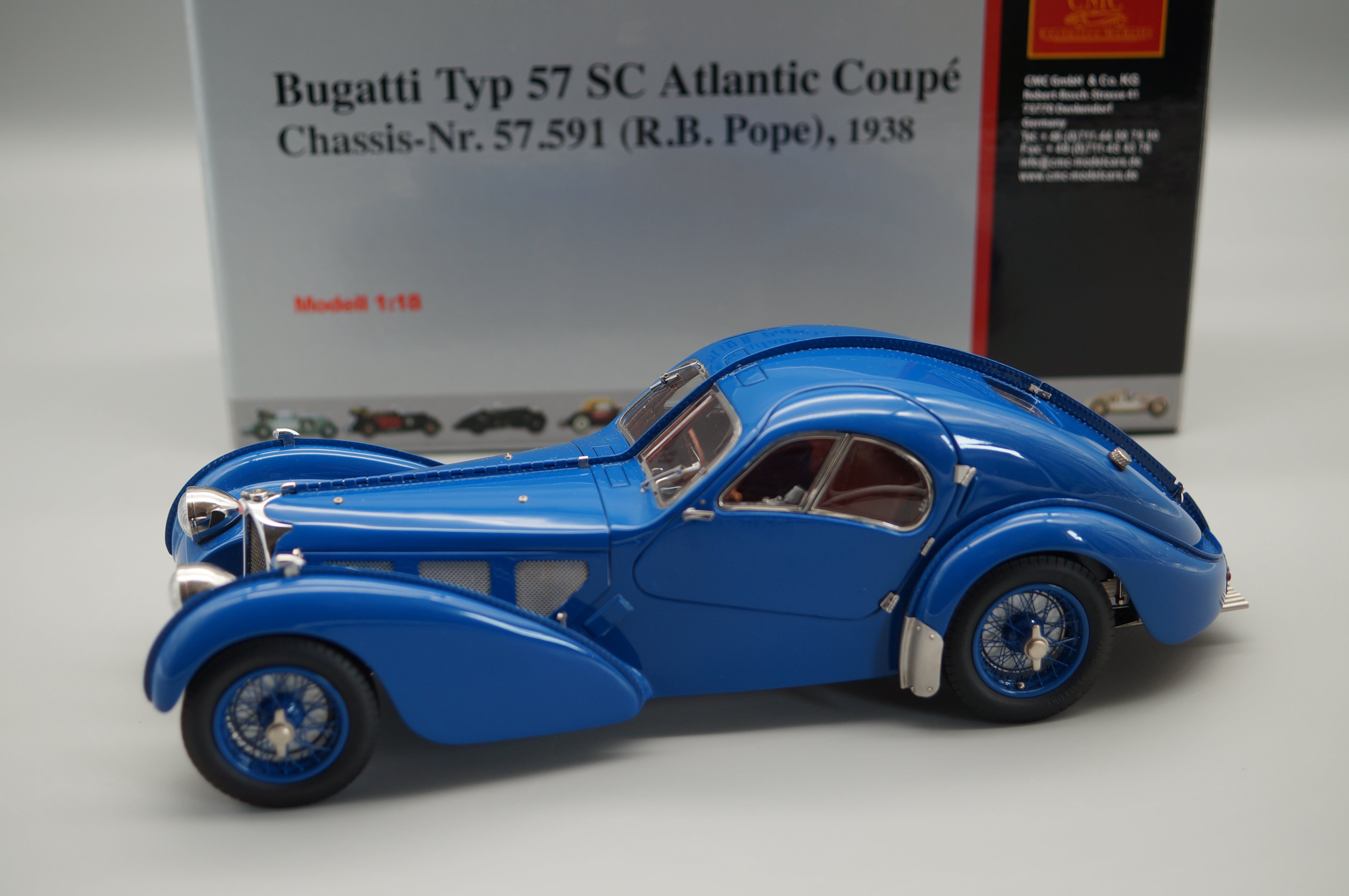 1/18 Bugatti Typ 57 SC Atlantic blau R.B. Pope CMC M-083 -pre-owned-
