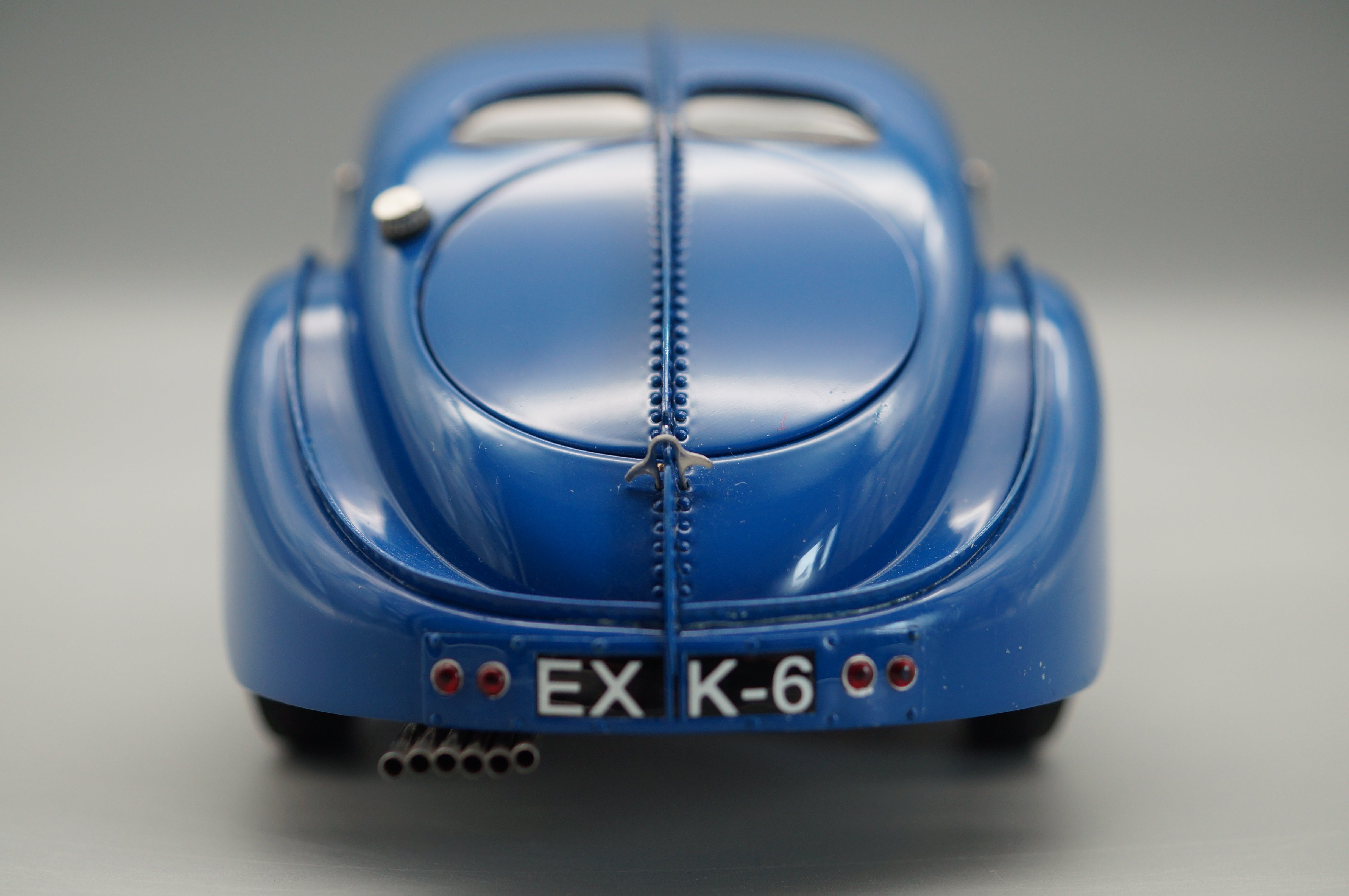 1/18 Bugatti Type 57 SC Atlantic blue RB Pope CMC M-083 -pre-owned-