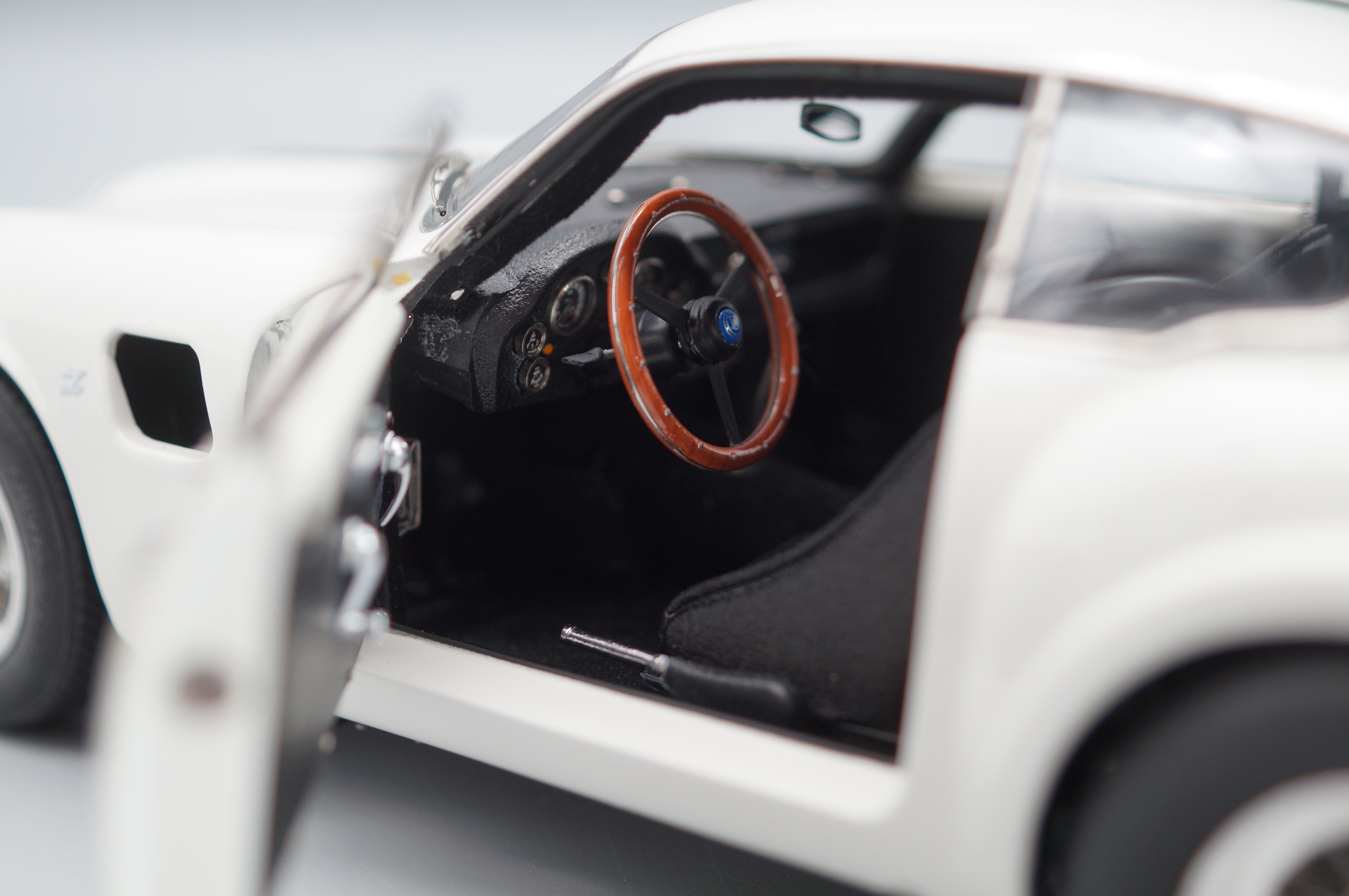 1:18 Aston Martin DB4 GT Zagato start no. 1 Le Mans LE 2500 pcs CMC M-139 - pre-owned