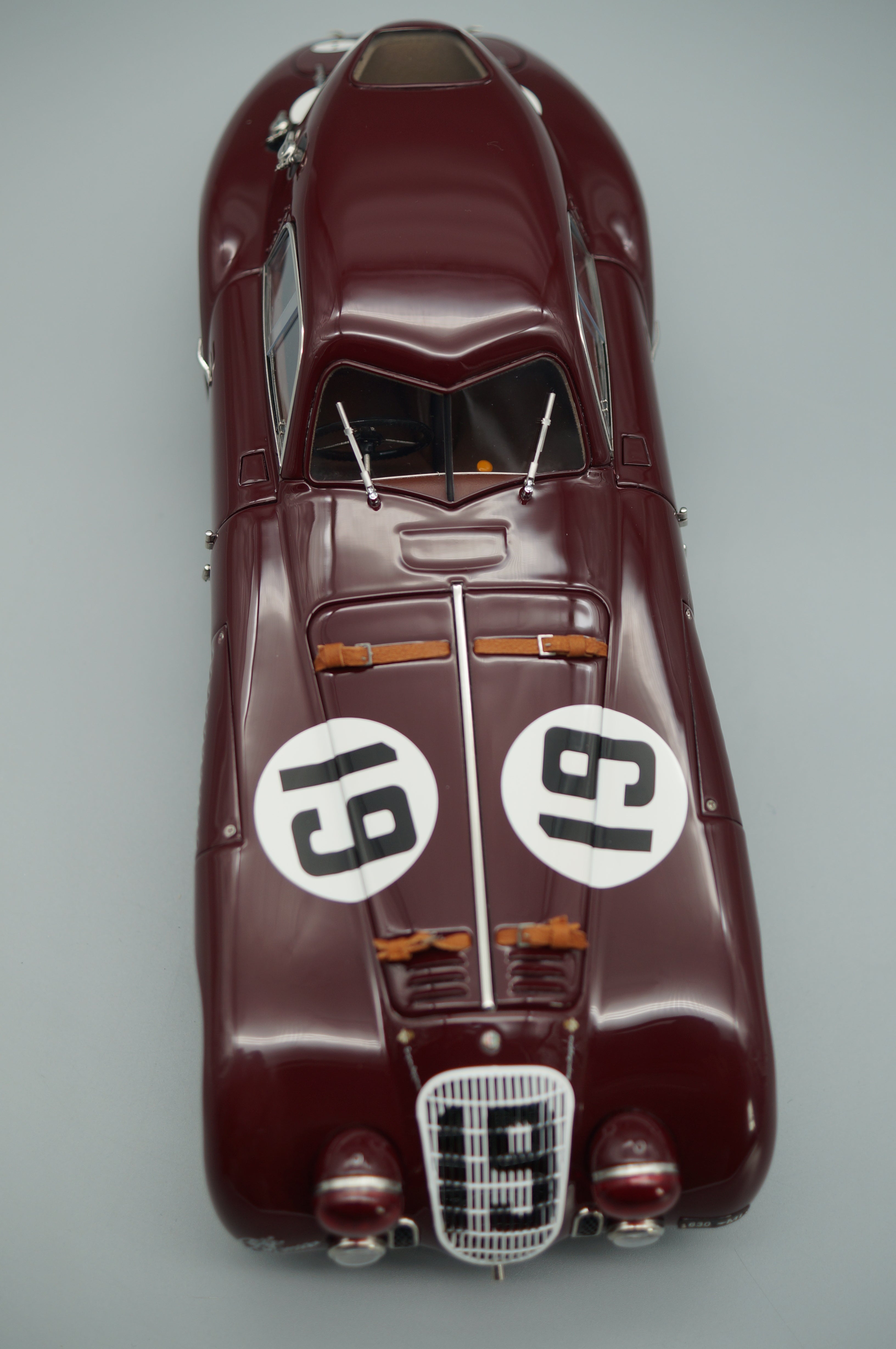 1:18 Alfa Romeo 8C 2900B Speciale #19 Le Mans 1938 CMC M-111 -PRE OWNED-