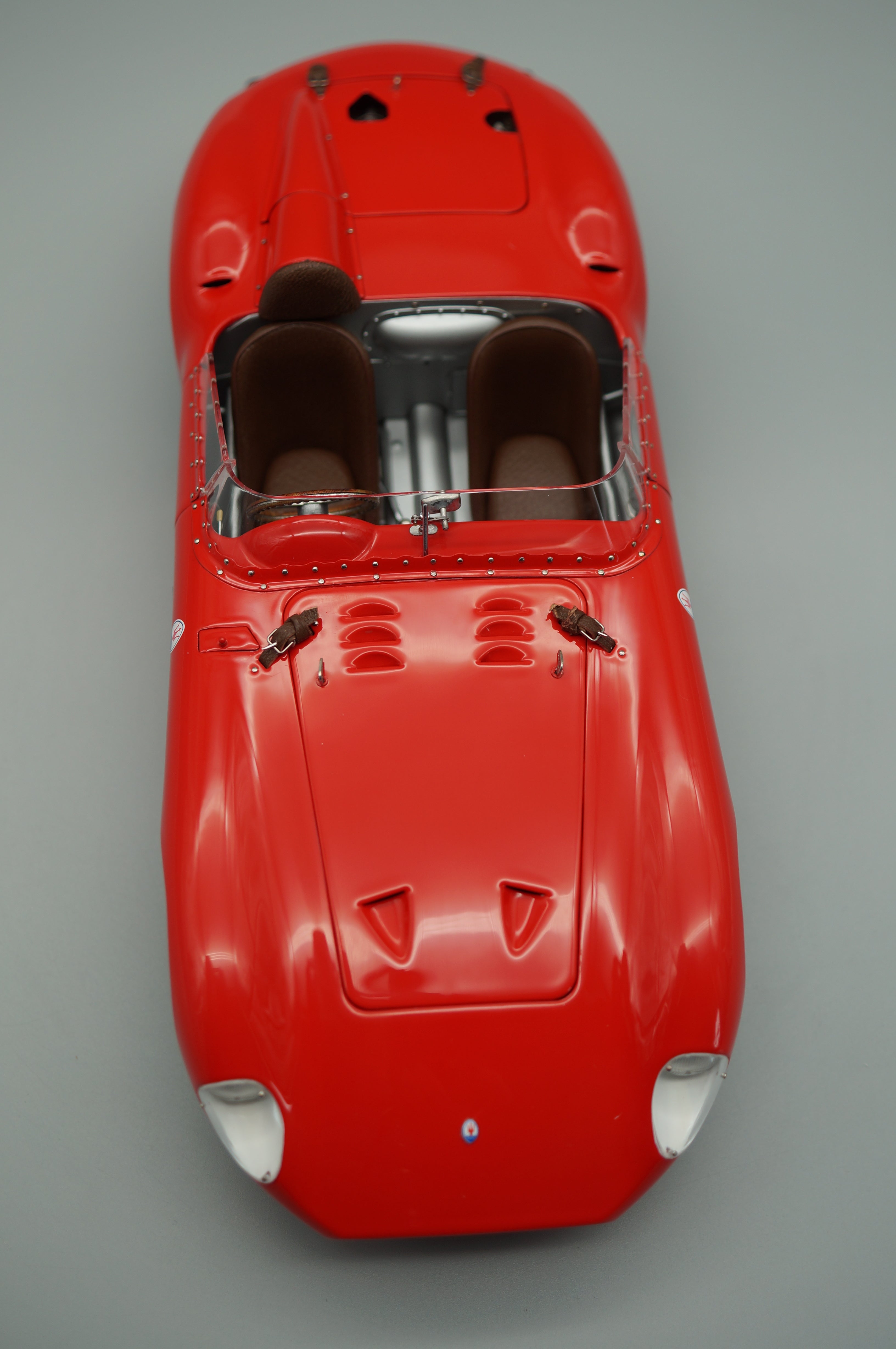 1:18 Maserati 300S Rennsportwagen 1956 CMC M-105 -pre-owned-