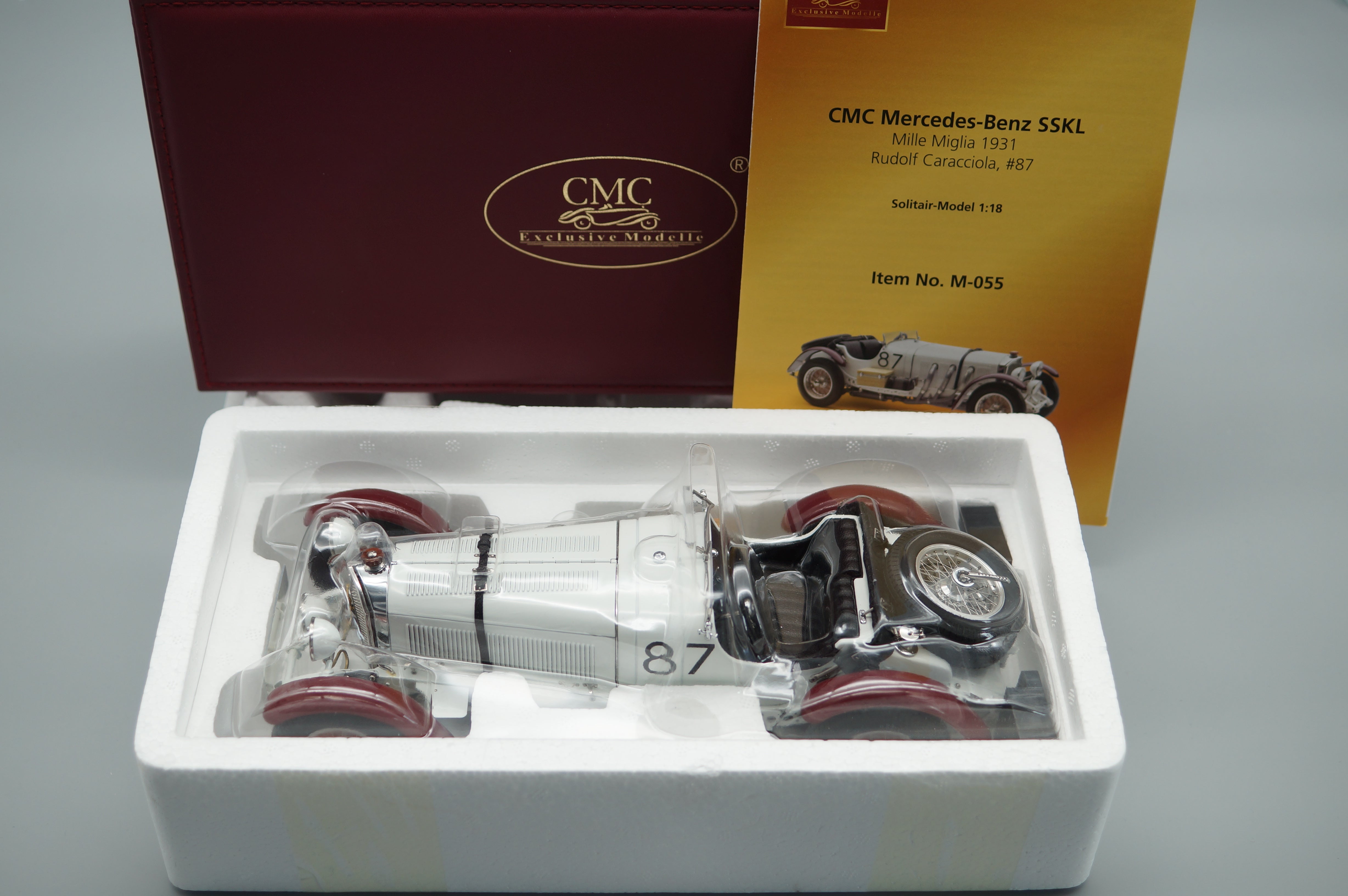1:18 Mercedes-Benz SSKL #87 R. Caracciola Mille Miglia 1931 'Der weiße Elefant' CMC M-055 -pre-owned-