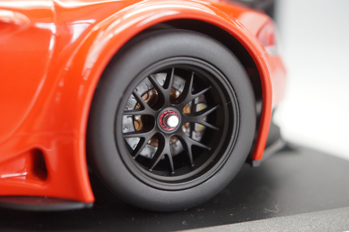 1/18 Minichamps 151122300 BMW Z4 GT3 2012 RED -DK449