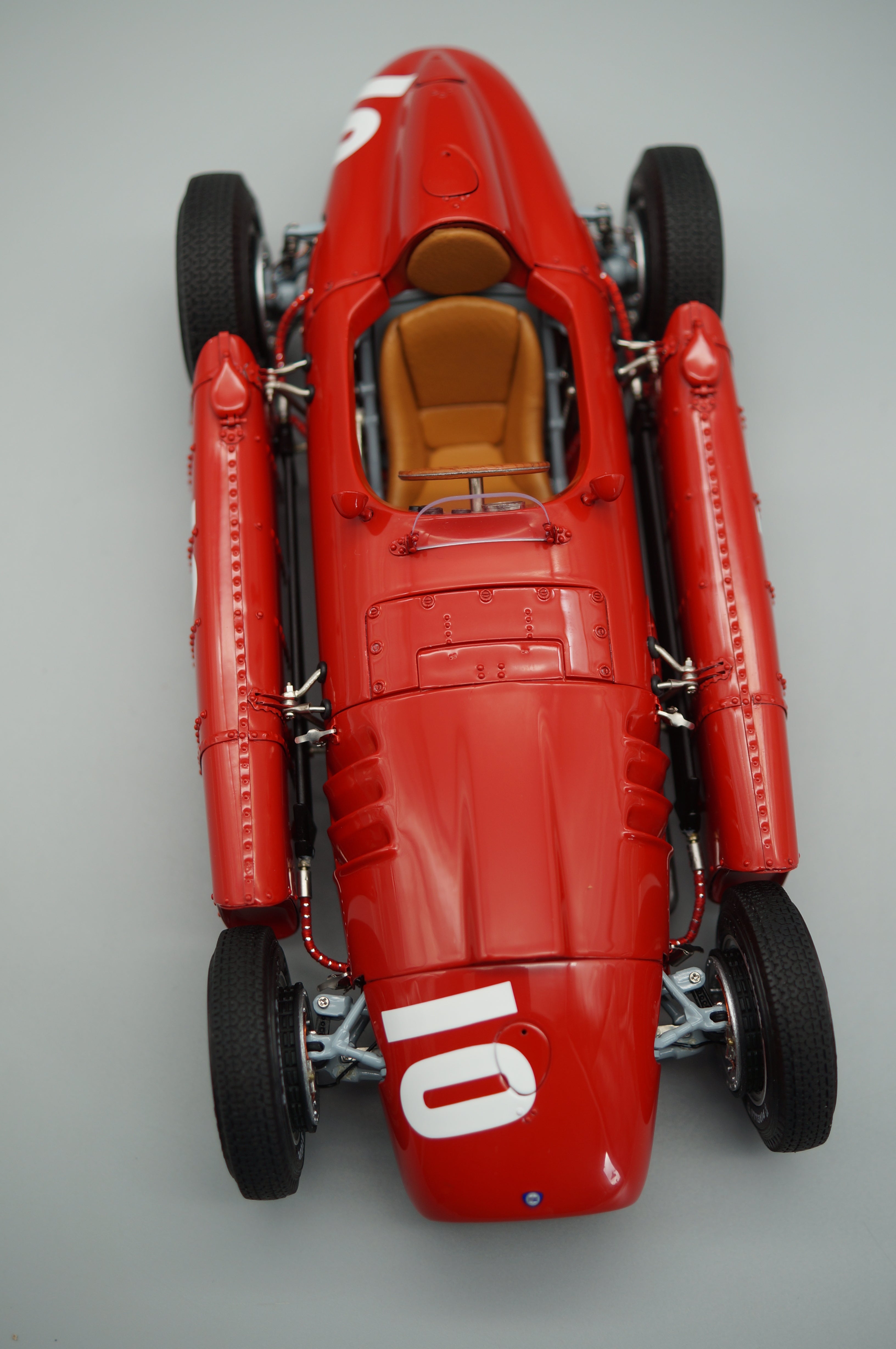 1:18 Lancia D50 #10 GP Pau Eugenio Castellotti CMC M-178 LE 1000 - pre-owned-