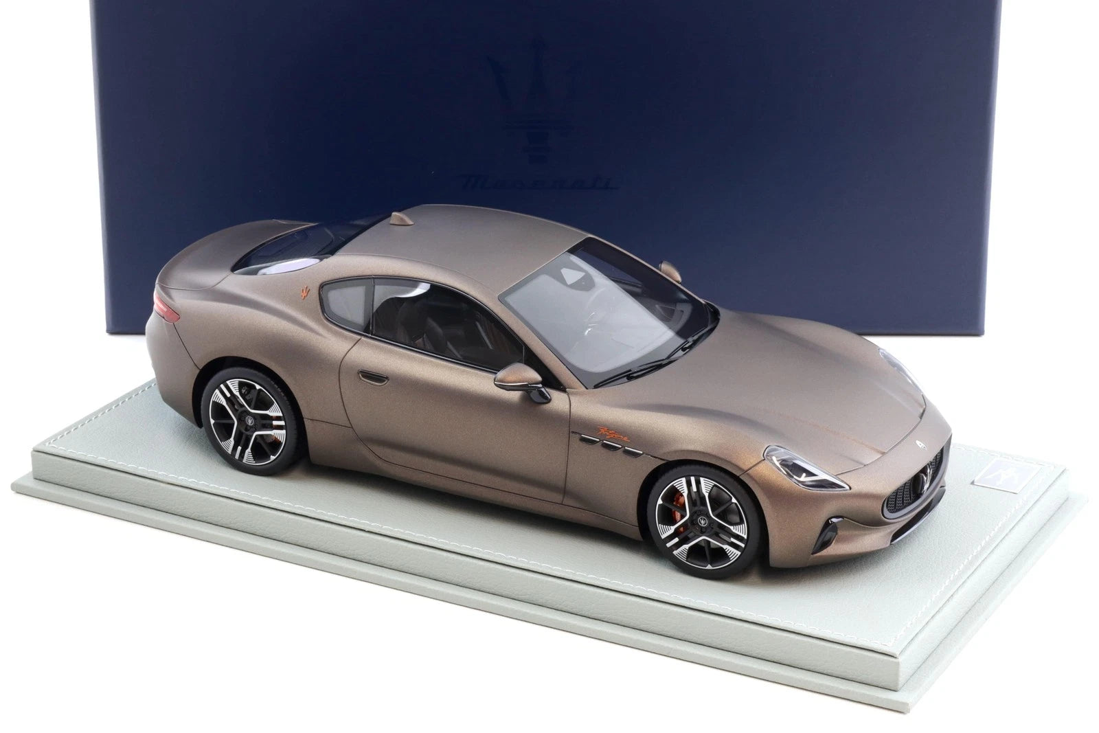 1/18 BBR Maserati Grantourismo Folgore 2023 RAME FOLGORE METALLIC - DEALER EDITION