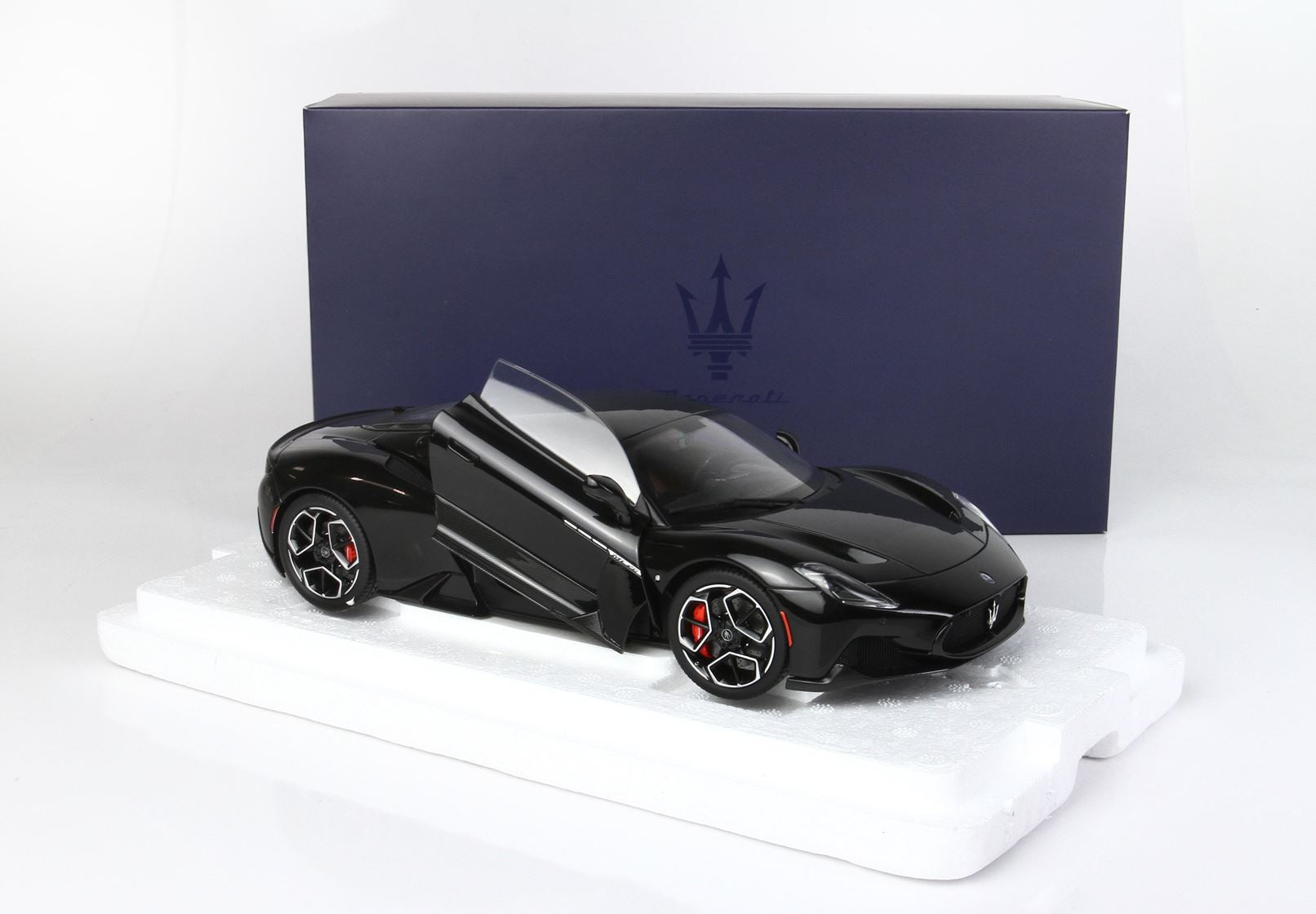 1/18 BBR Maserati MC20 Black Enigma Diecast full open HE180051B