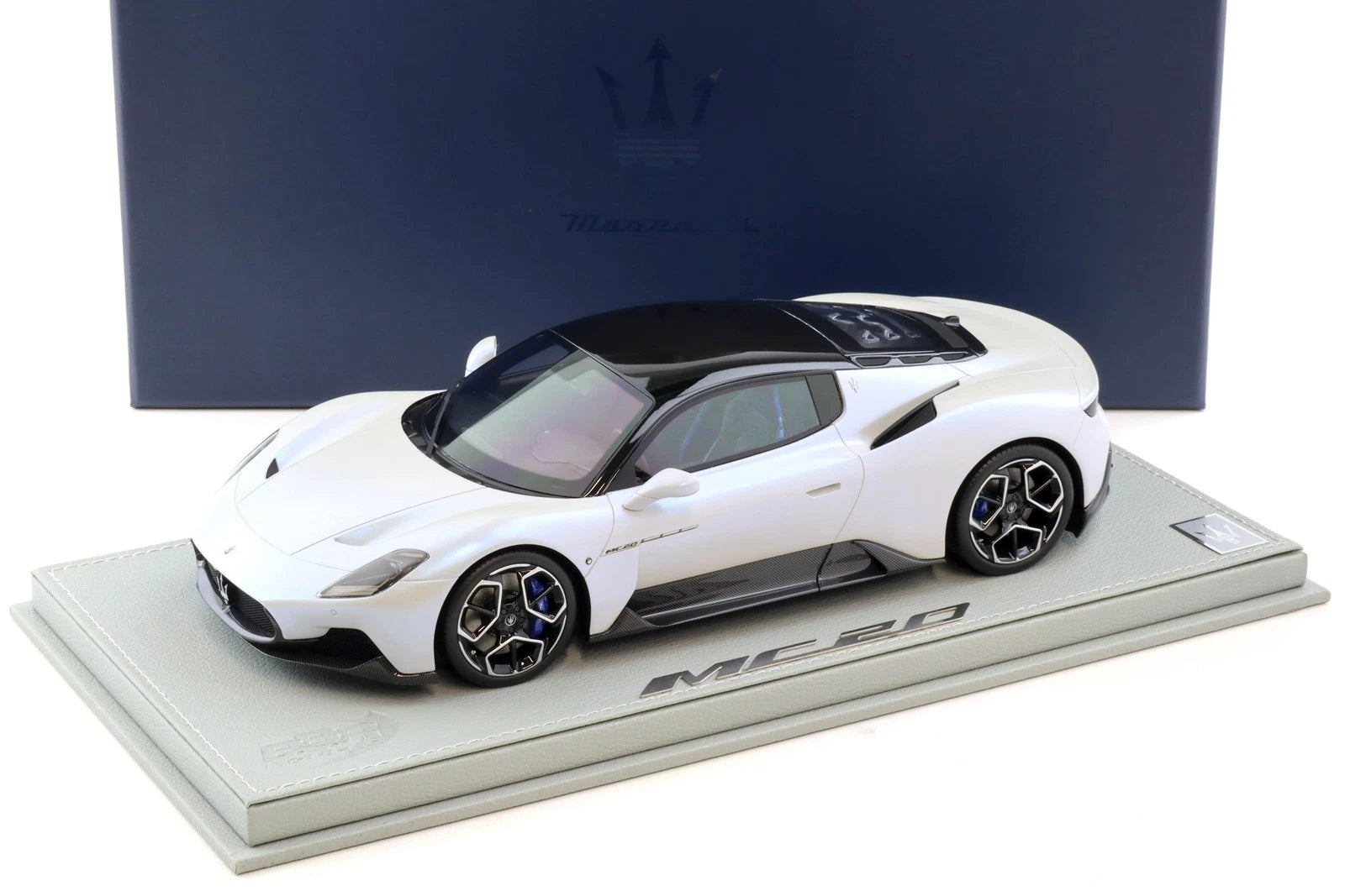 1/18 BBR Maserati MC20 Coupe 2020 BIANCO AUDACE - DEALER EDITION