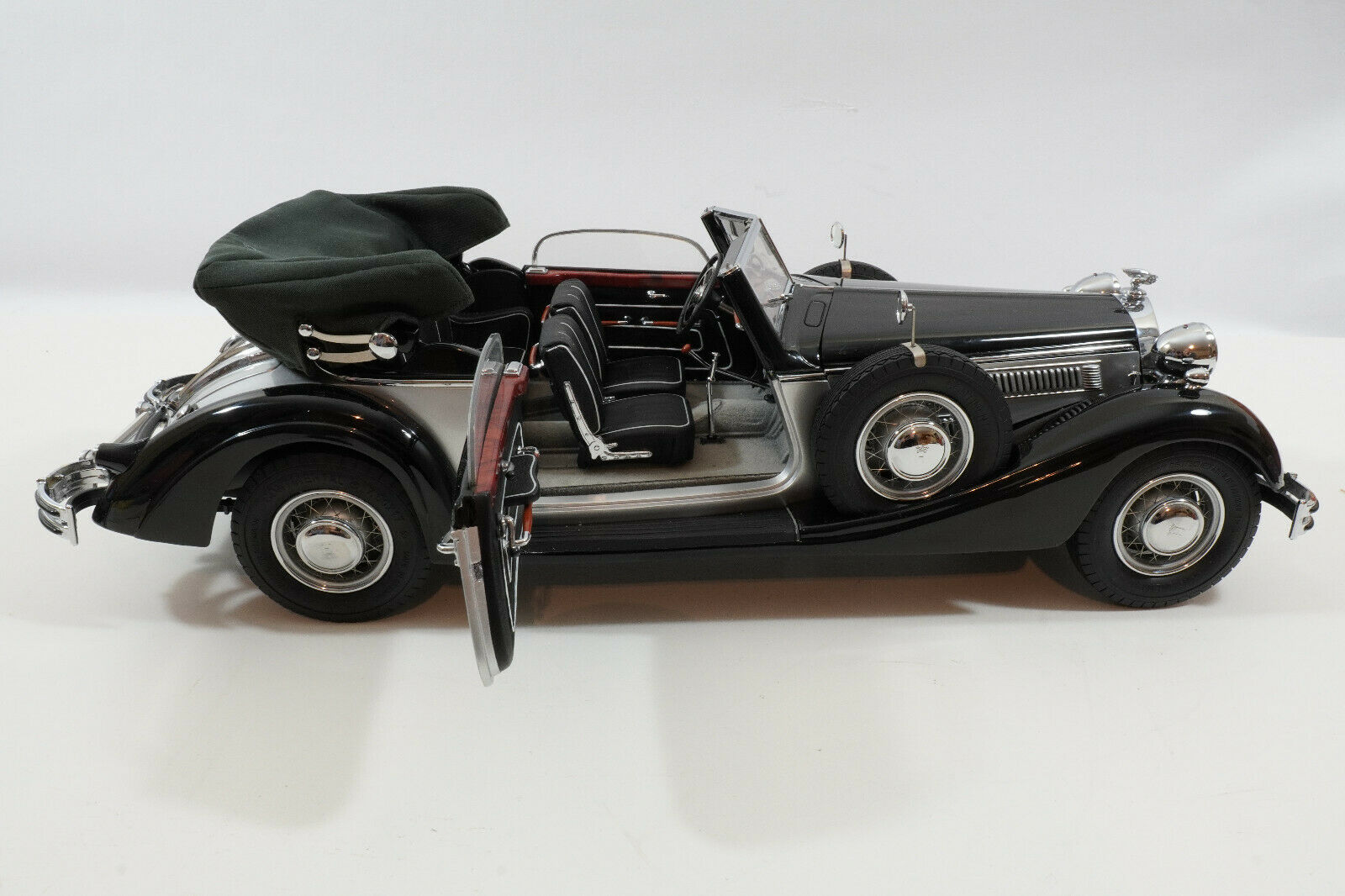 1/12 HORCH 853 Sportcabriolet 1936 CMC M-022