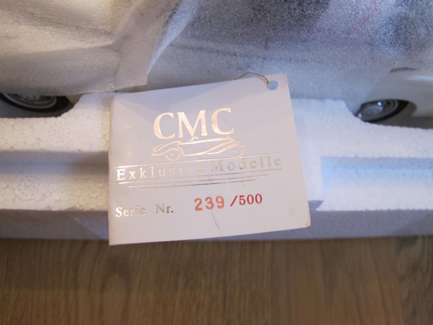 1/24 Mercedes-Benz 300d Adenauer cream, Limited Edition 239/500 für Mercedes CMC M-026A