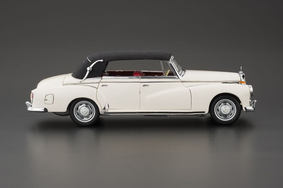 1/24 Mercedes-Benz 300d Adenauer cream, Limited Edition 239/500 für Mercedes CMC M-026A