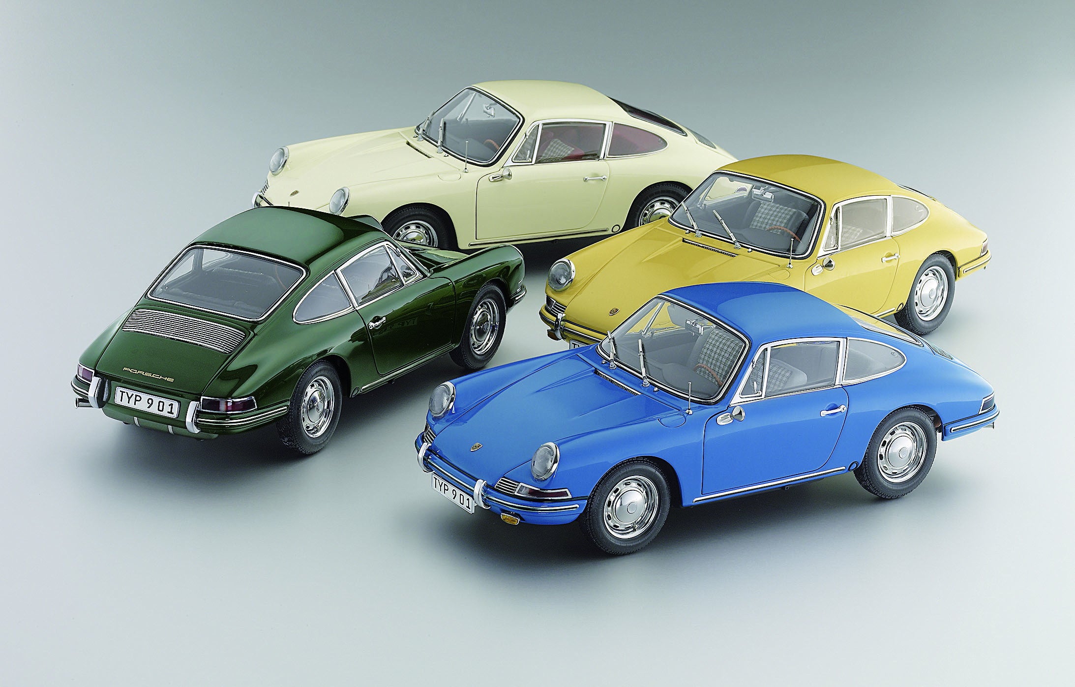 Porsche 901 Coupe irischgrün CMC M-067B