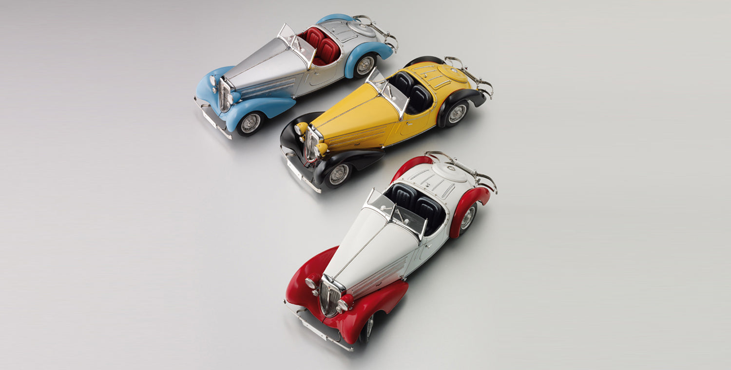 Audi Front 225 Roadster silber-blau CMC M-075B