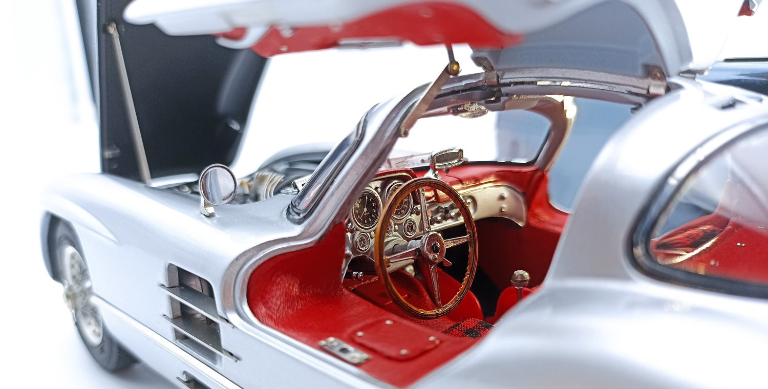 Mercedes-Benz 300 SLR Uhlenhaut Coupe CMC M-076 Neuauflage 2022