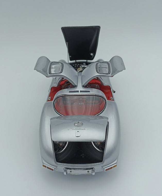 Mercedes-Benz 300 SLR Uhlenhaut Coupe CMC M-076 Neuauflage 2022