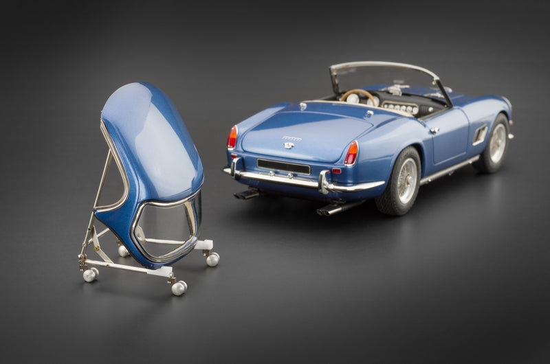 Ferrari 250 SWB California Spyder 1961 blau CMC M-092