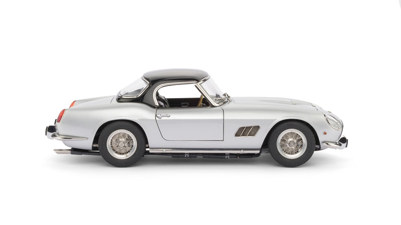 Ferrari 250 SWB California Spyder 1961 silber CMC M-093 LE