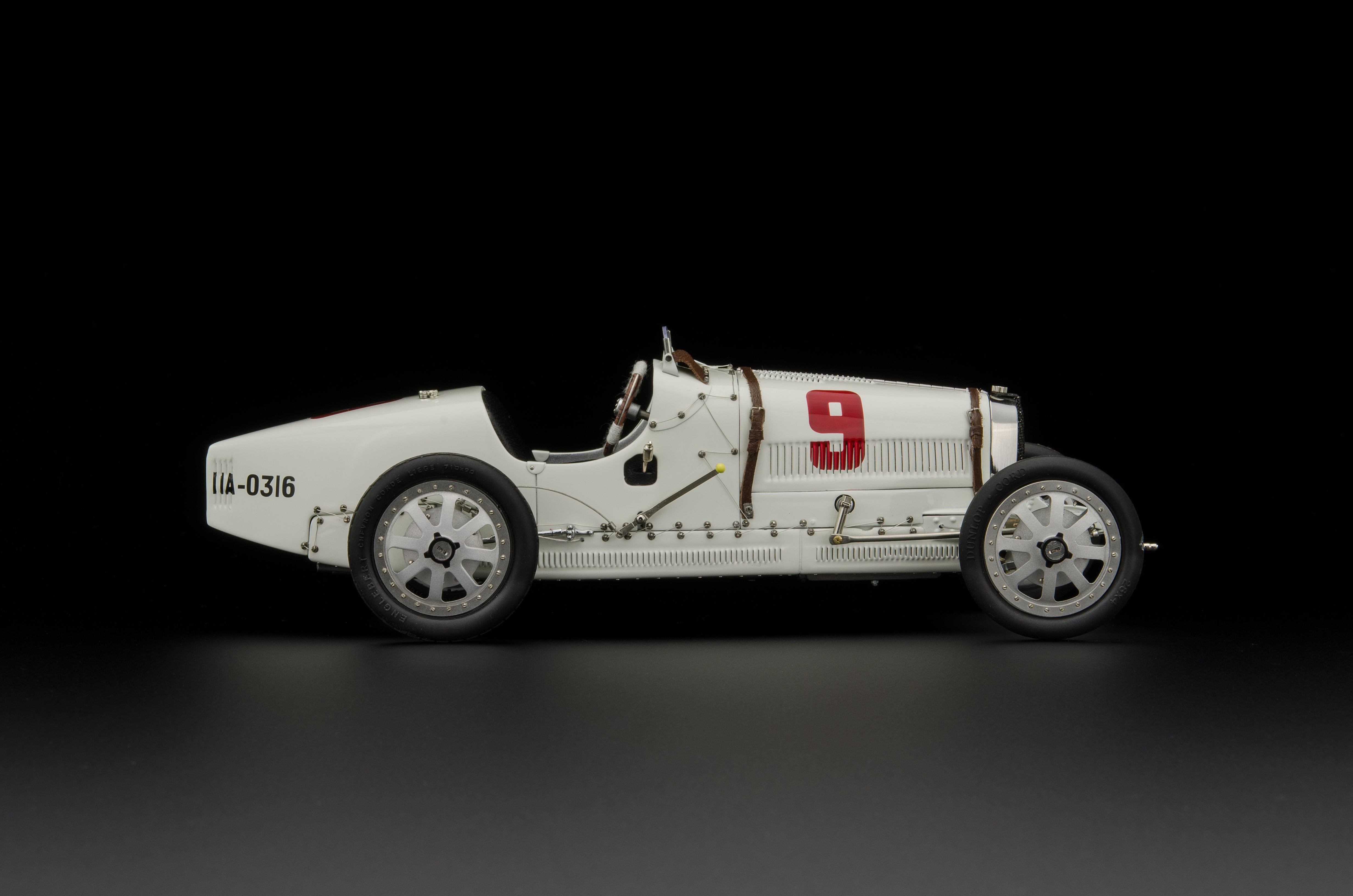 1:18 Bugatti T35 Nation Color Project - Deutschland #9 CMC M-100 005 LE #001/800