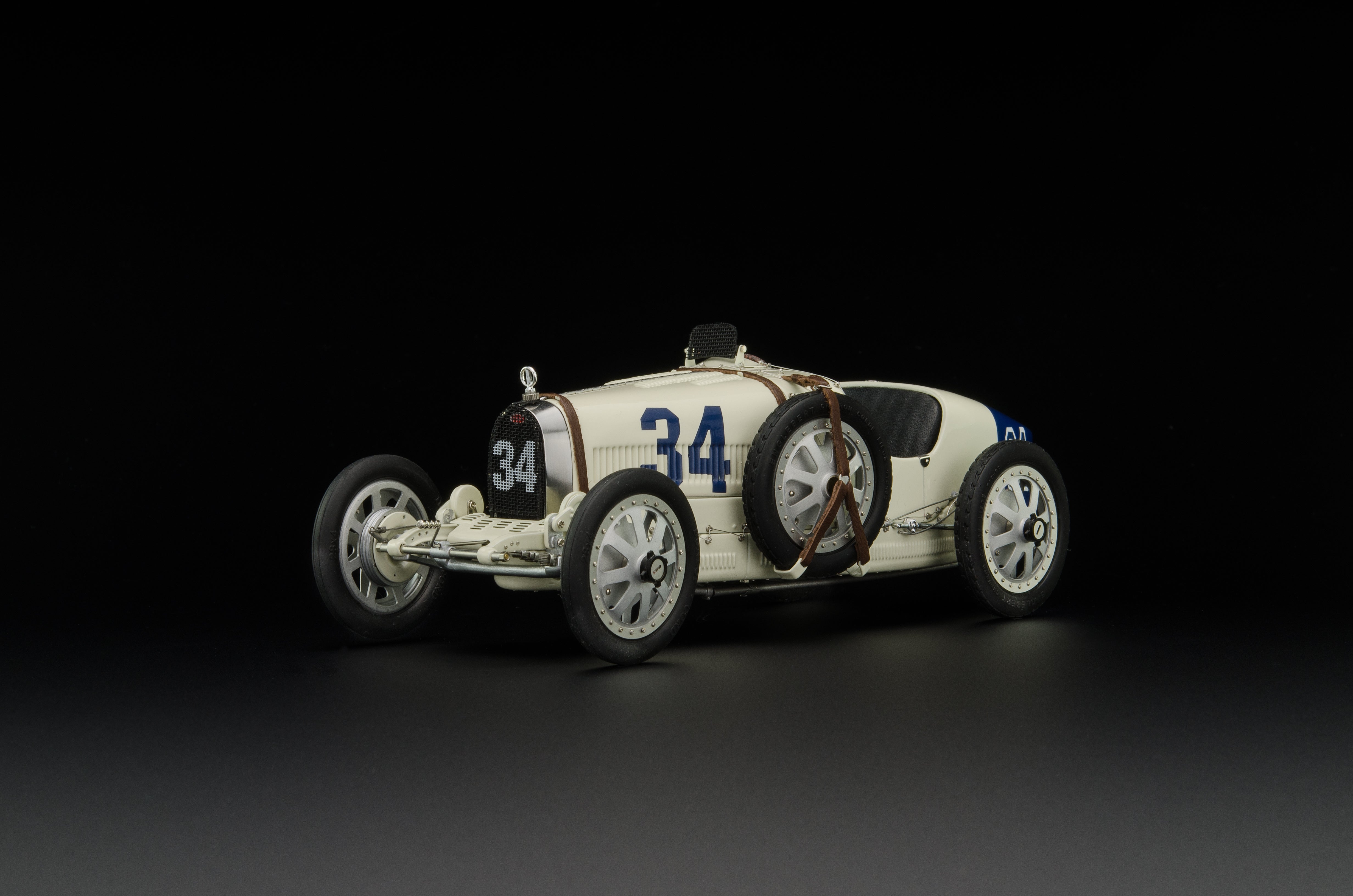 1:18 Bugatti T35 Nation Color Project - USA #34 LE 500 pcs. CMC M-100 006