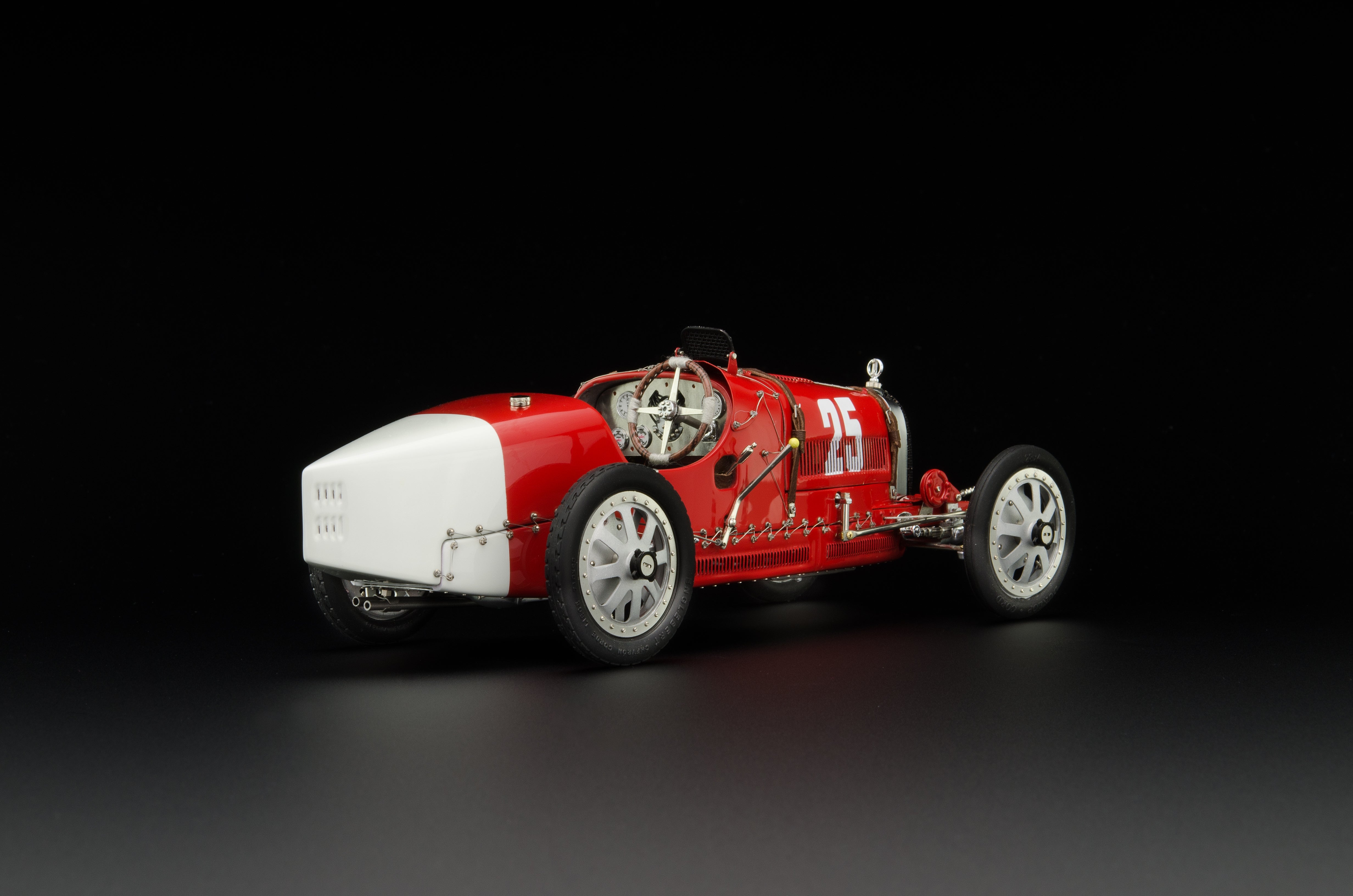 1:18 Bugatti T35 Nation Color Project - Portugal #25 LE 500 St. CMC M-100 009 -pre owned-