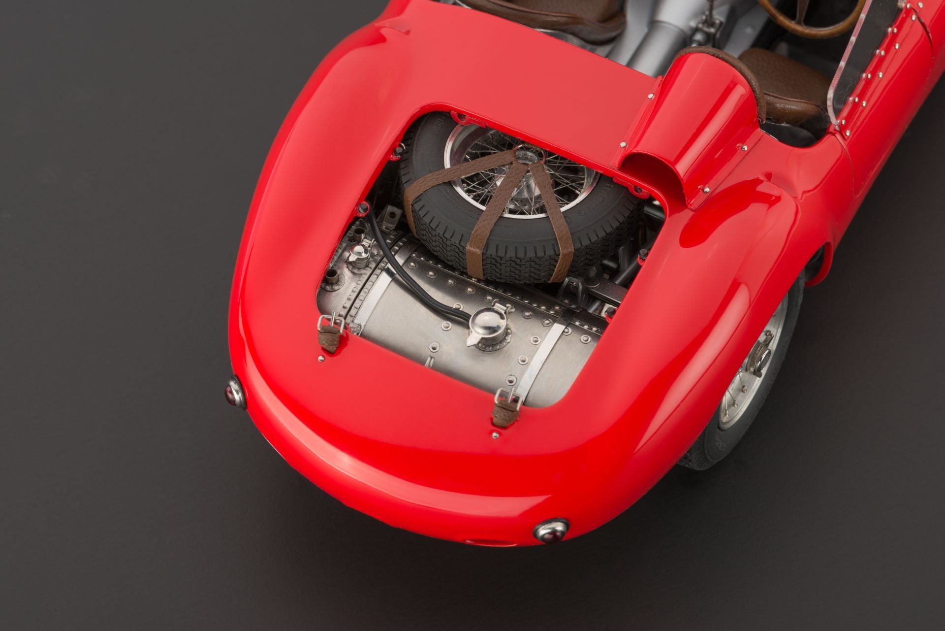1:18 Maserati 300S Rennsportwagen 1956 CMC M-105 -pre-owned-